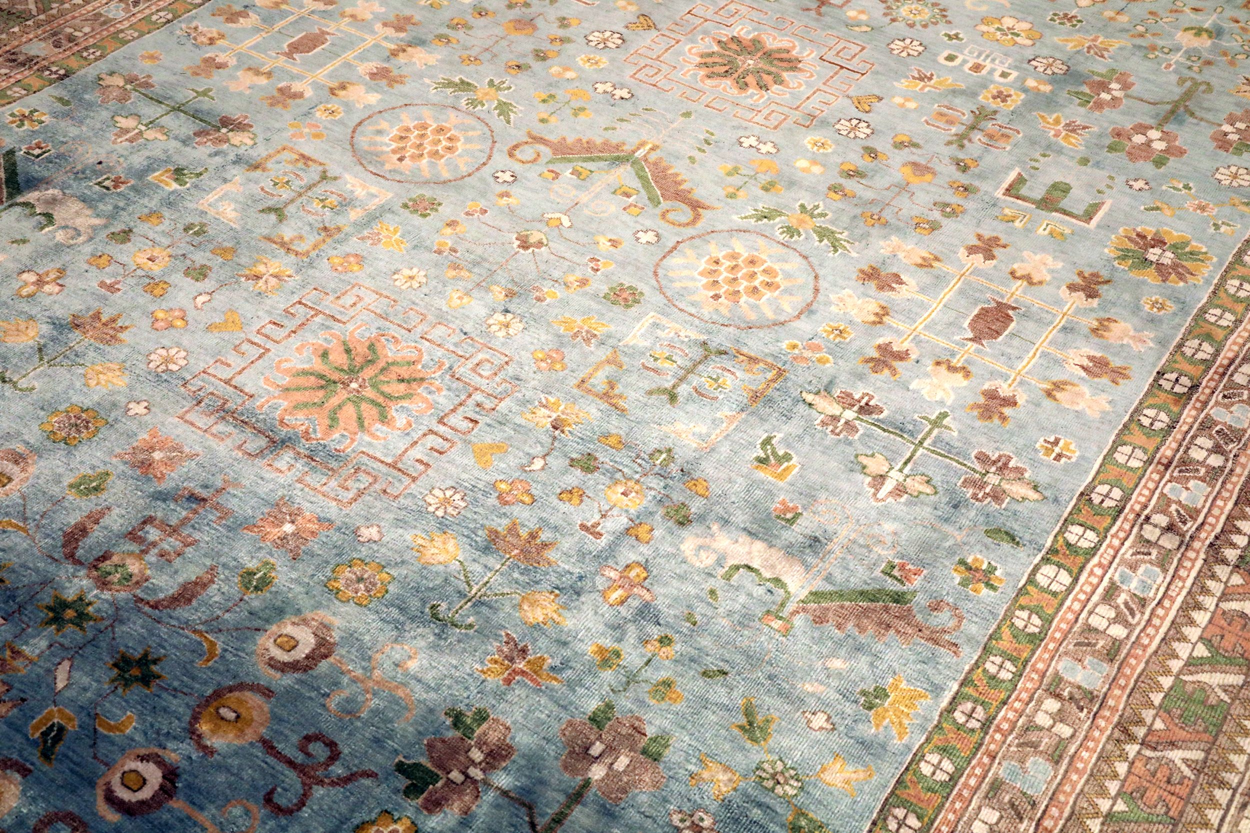 Thumbnail 4 for India Khotan Modern / Contemporary Rug 94115