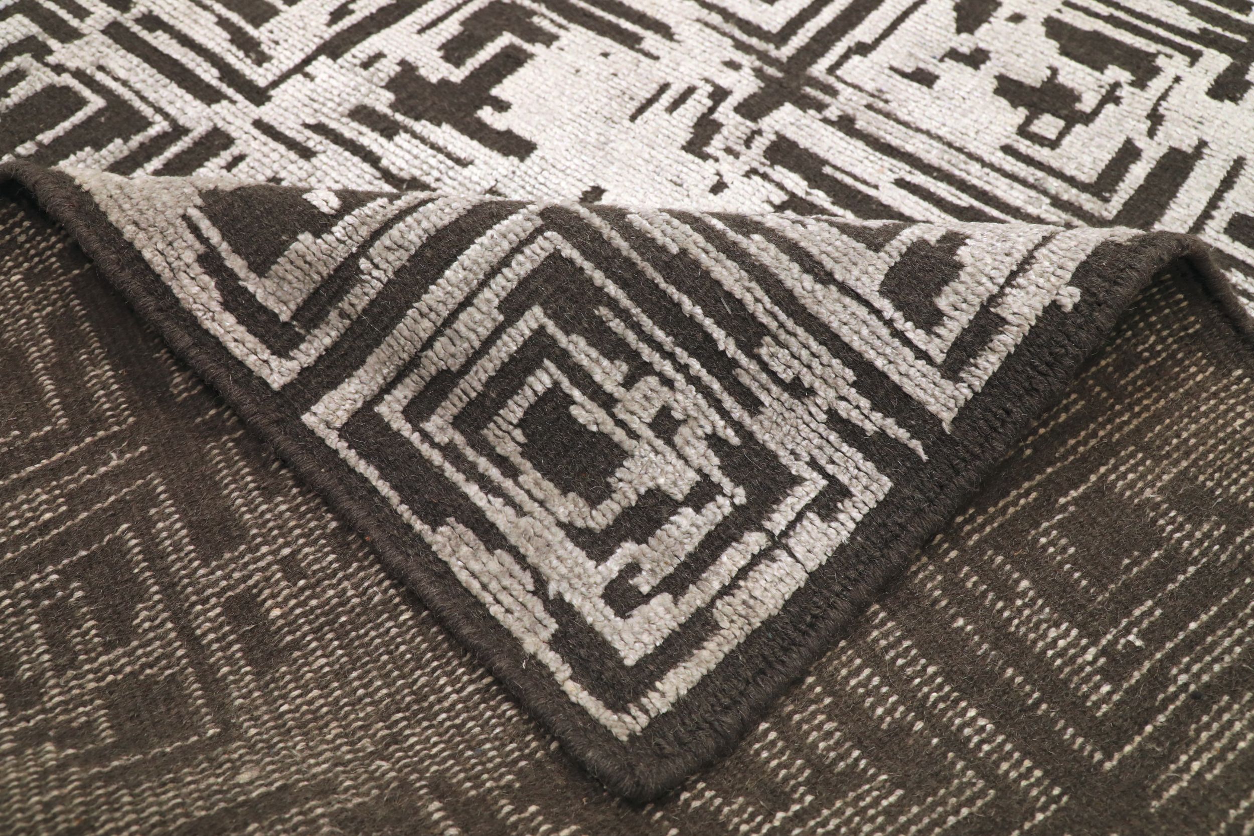 Thumbnail 7 for India Modern / Contemporary Rug 94161