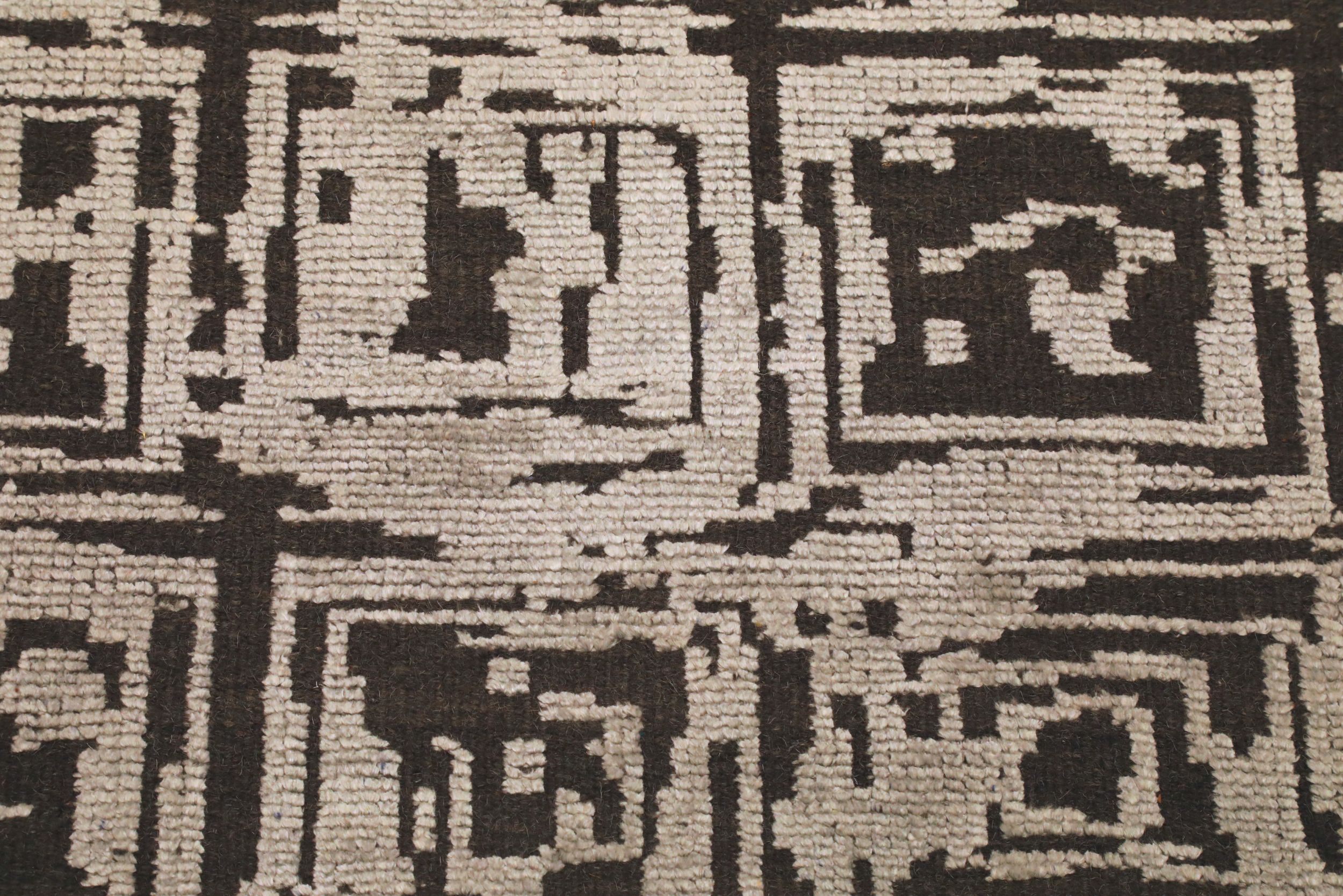 Thumbnail 8 for India Modern / Contemporary Rug 94161