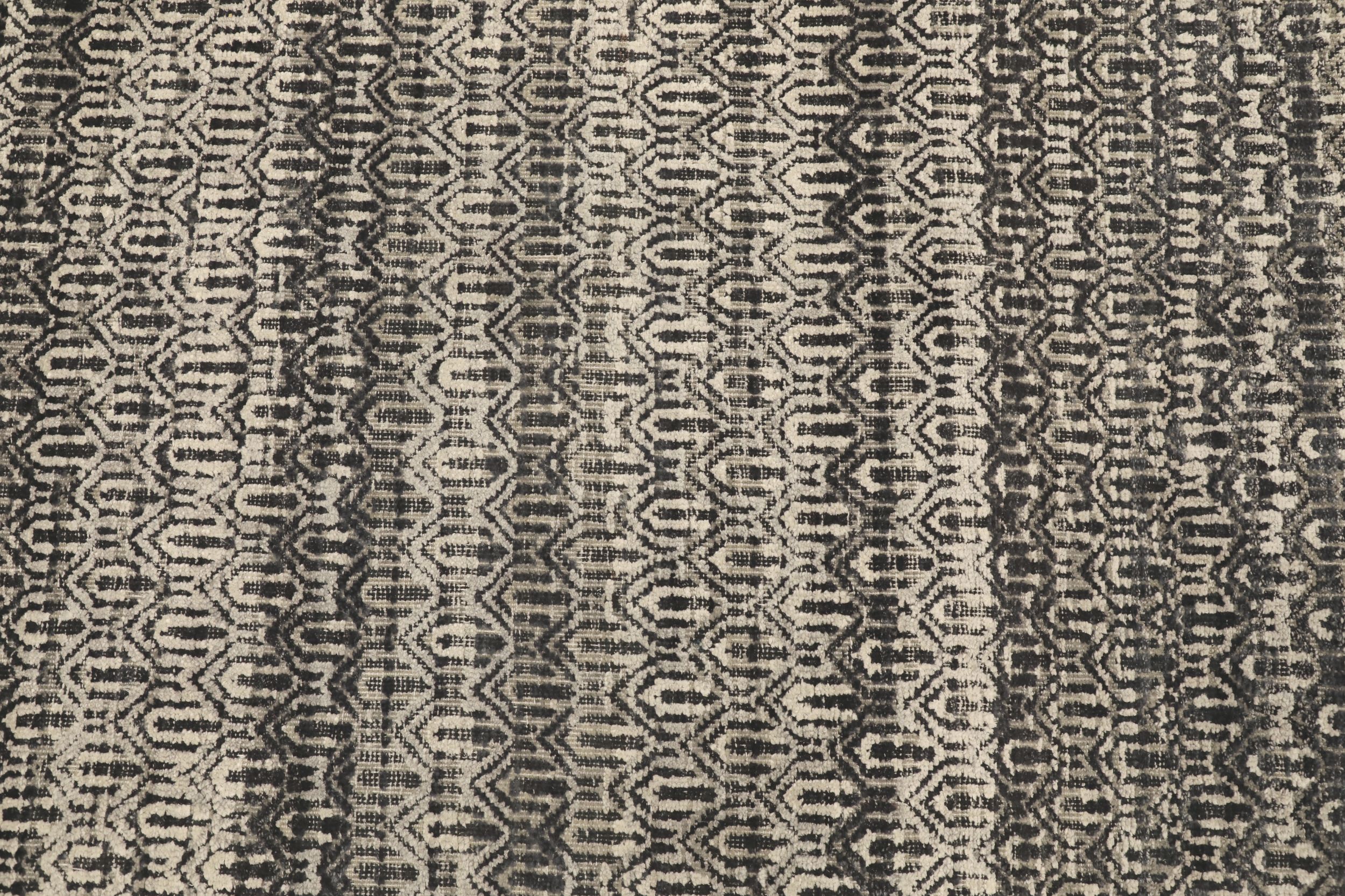 Thumbnail 4 for India Modern / Contemporary Rug 94188