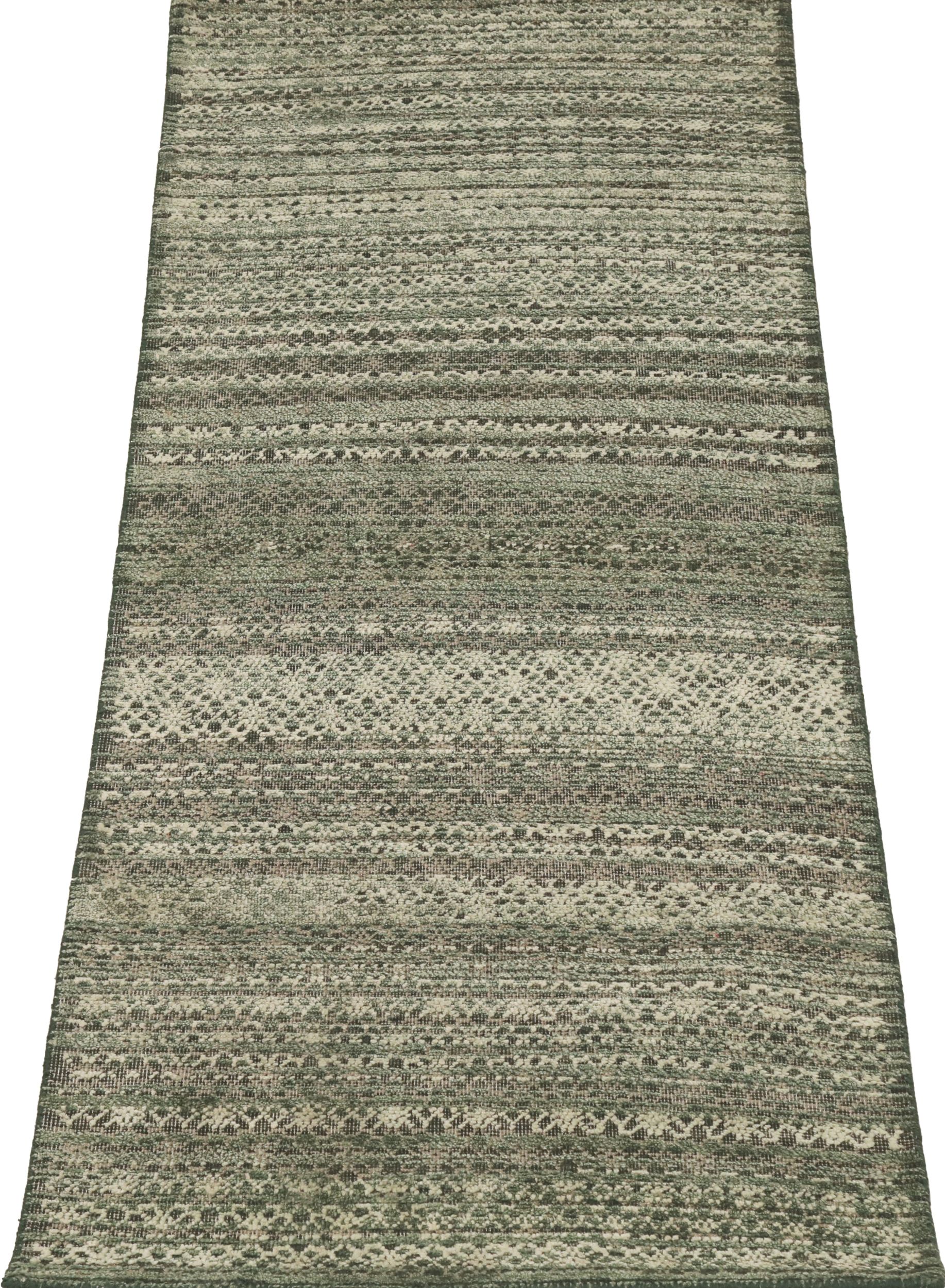 Thumbnail 4 for India Modern / Contemporary Rug 94190