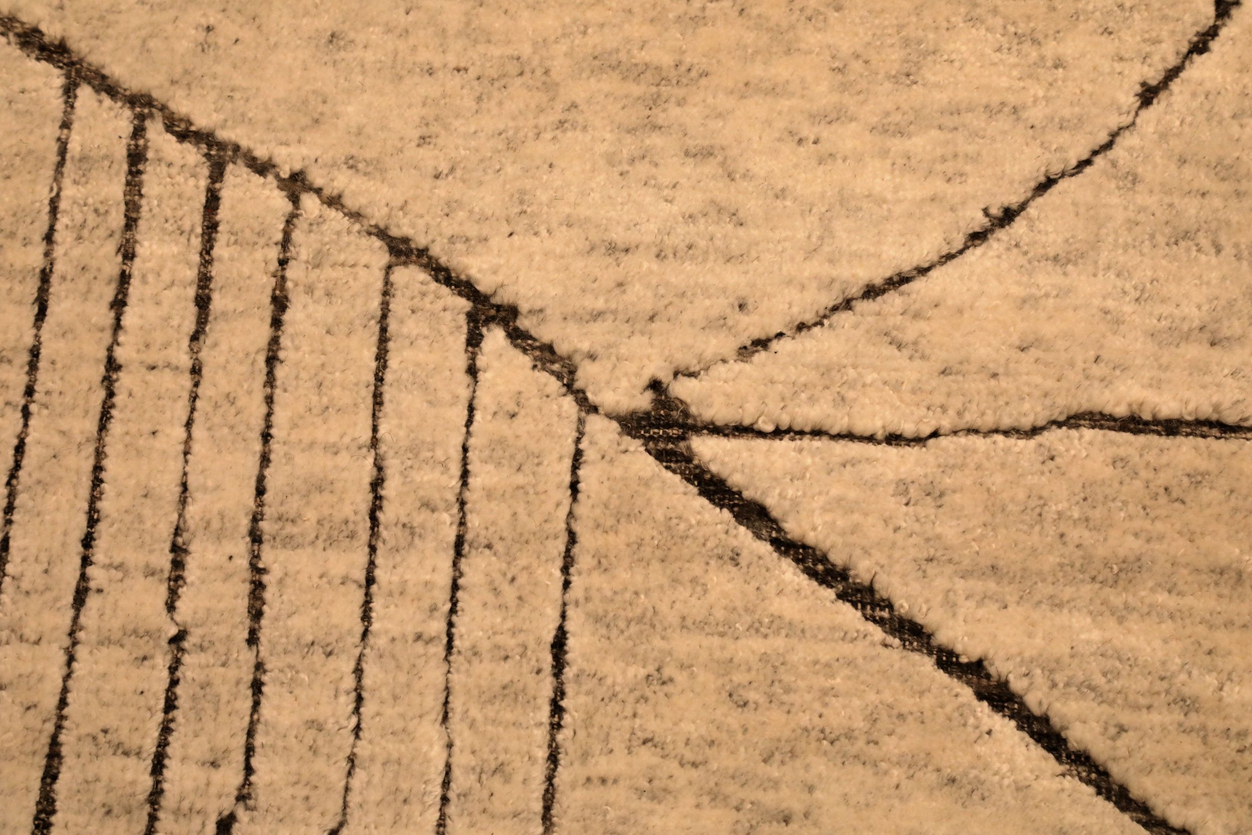 Thumbnail 5 for India Moroccan Modern / Contemporary Rug 94231