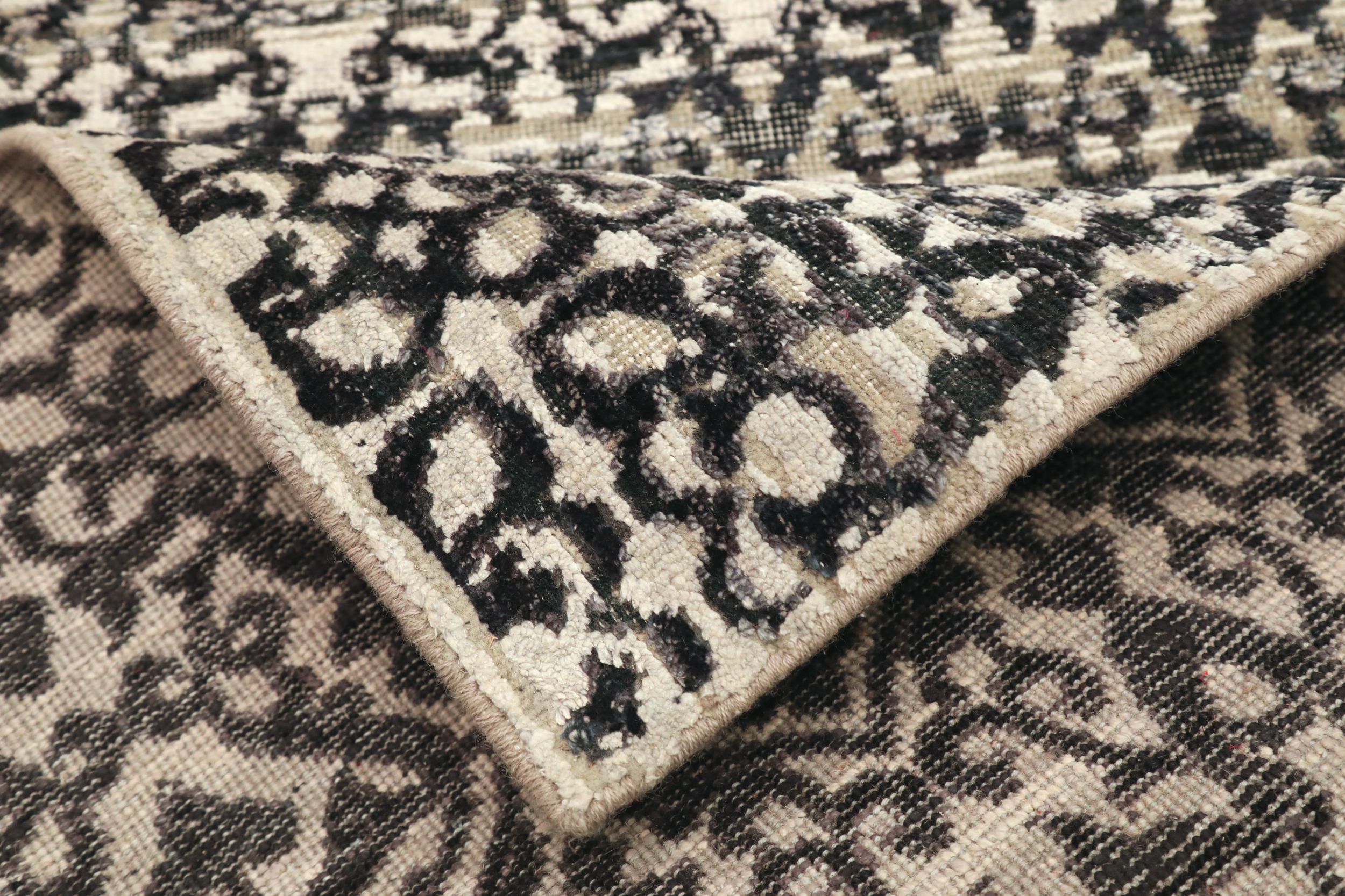 Thumbnail 10 for India Modern / Contemporary Rug 94266