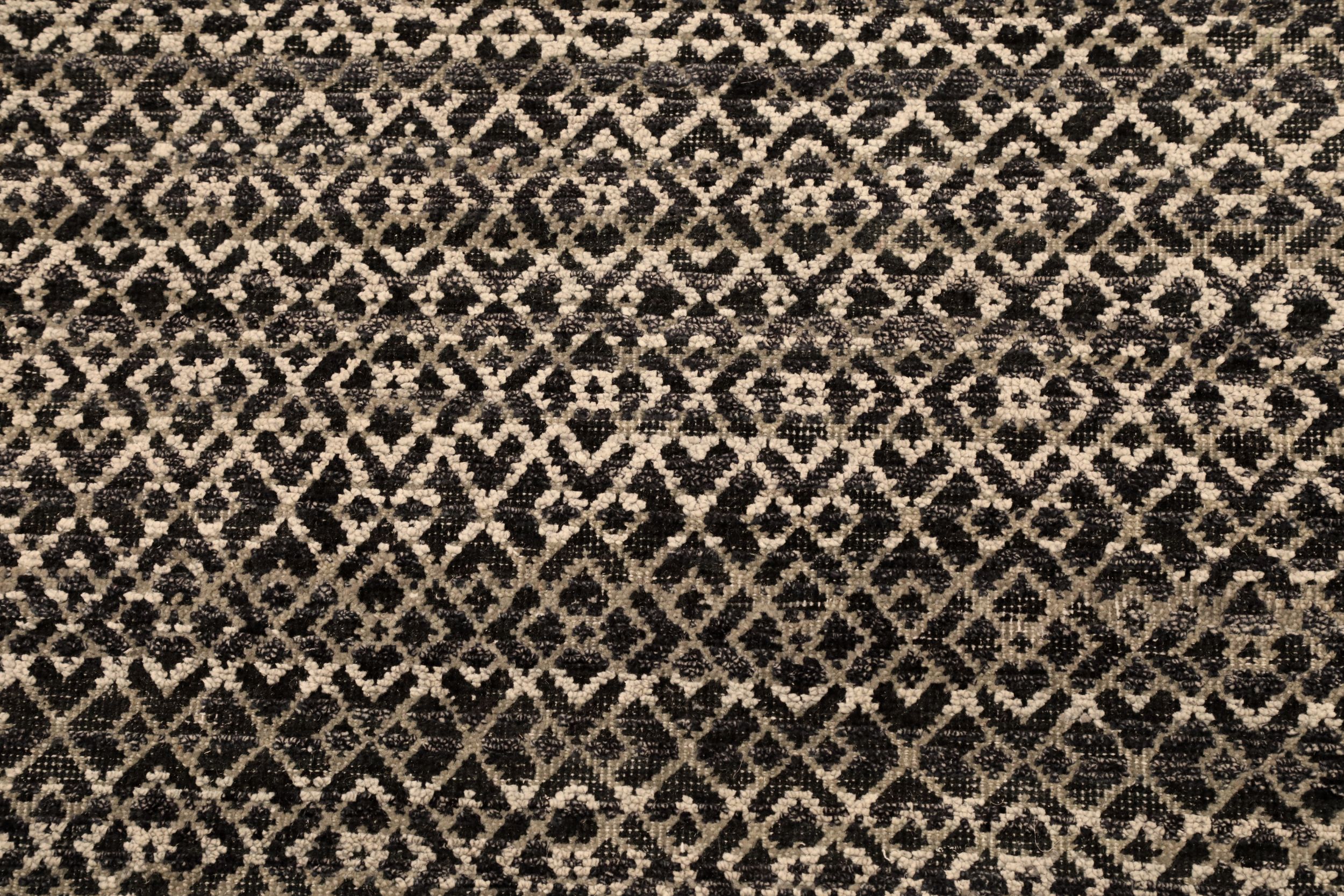 Thumbnail 6 for India Modern / Contemporary Rug 94270