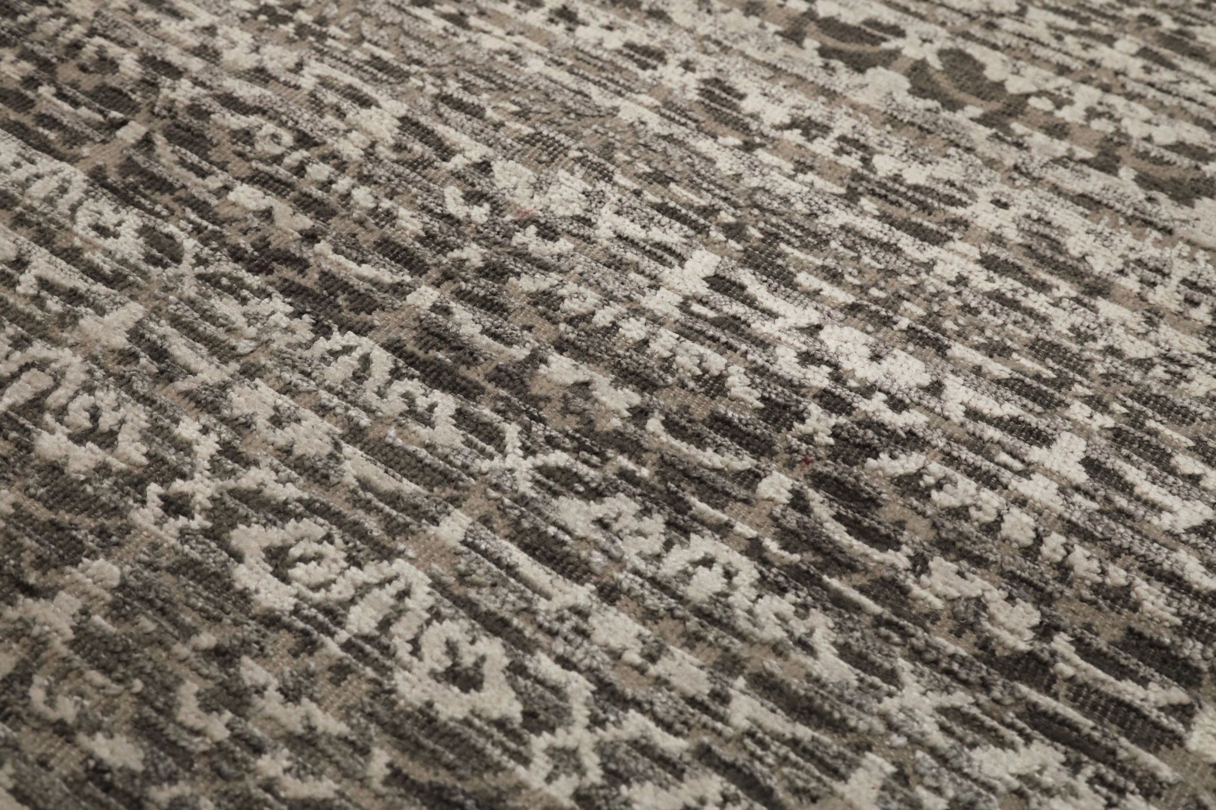 Thumbnail 8 for India Modern / Contemporary Rug 94275