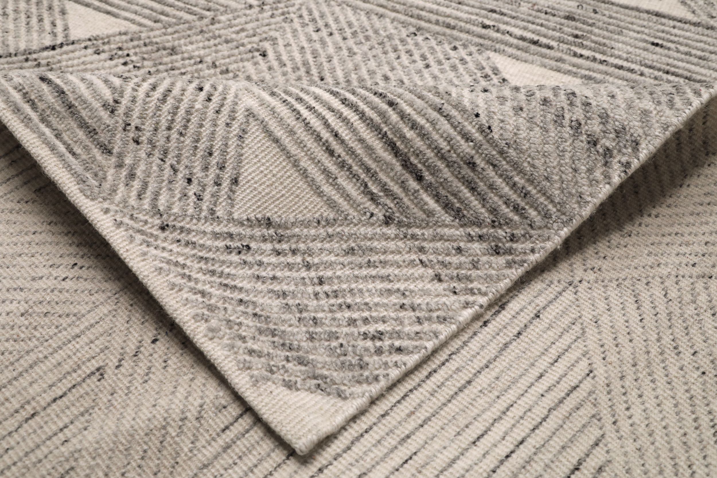 Thumbnail 6 for India Moroccan Modern / Contemporary Rug 94441