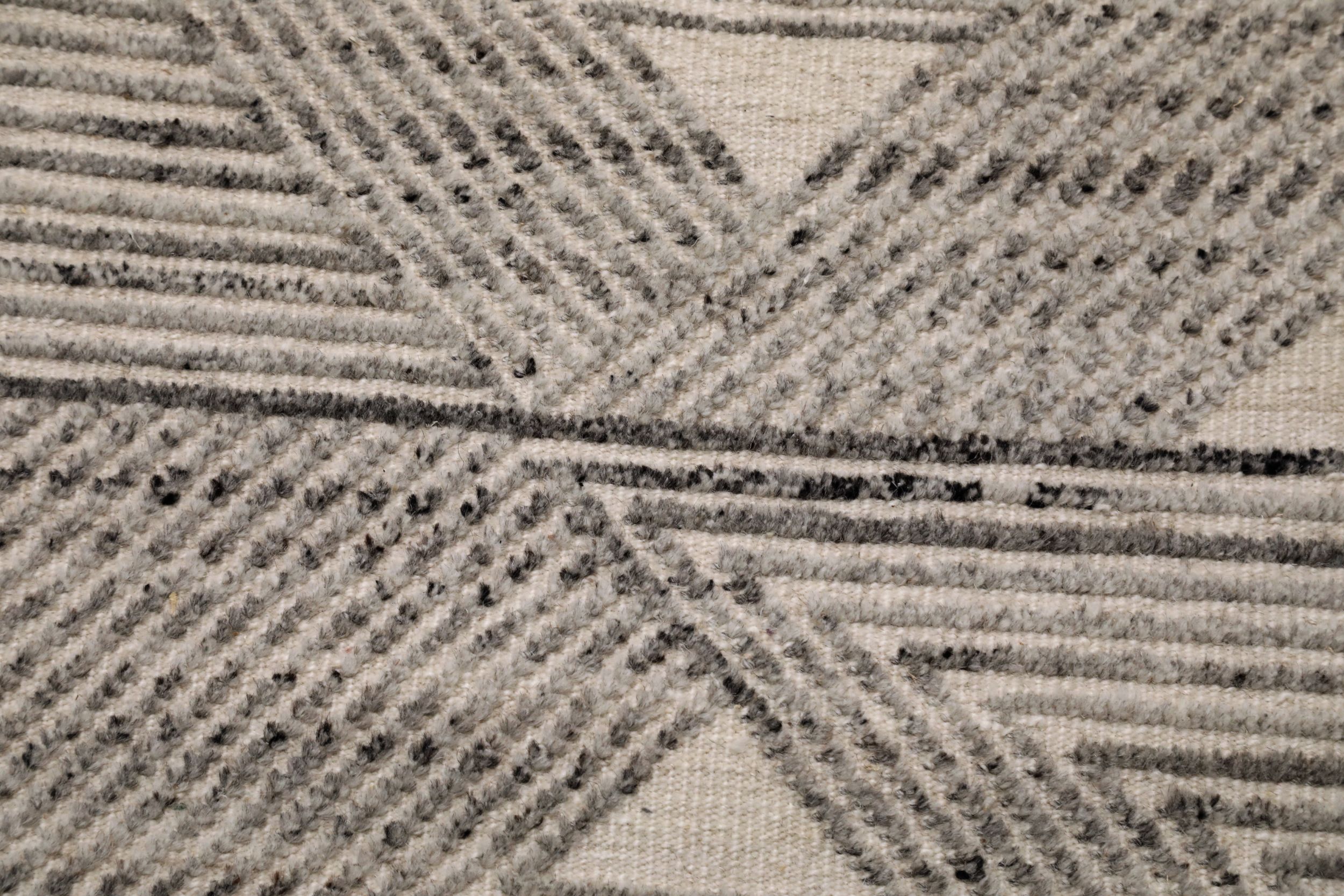 Thumbnail 7 for India Moroccan Modern / Contemporary Rug 94441