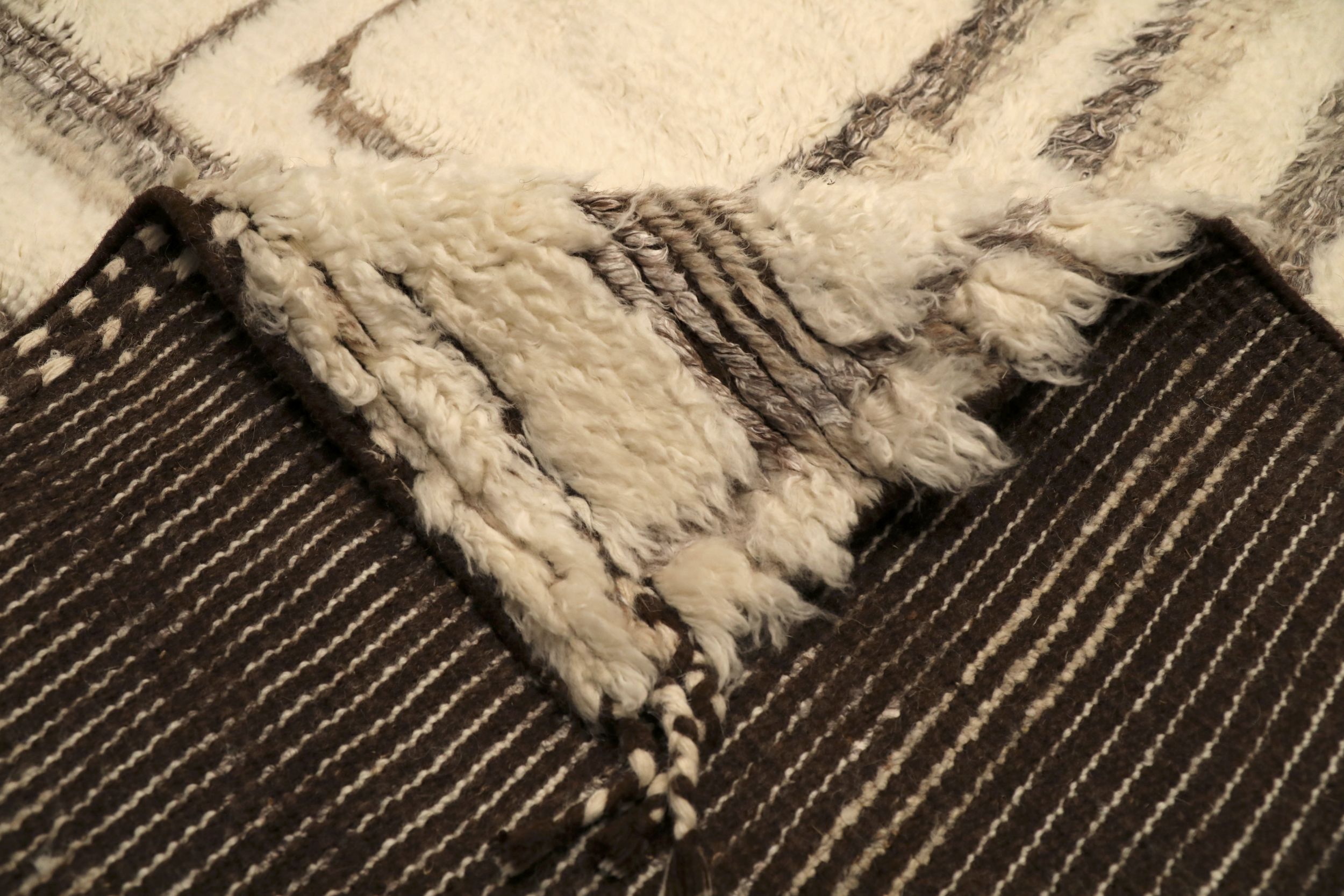 Thumbnail 7 for India Moroccan Modern / Contemporary Rug 94529