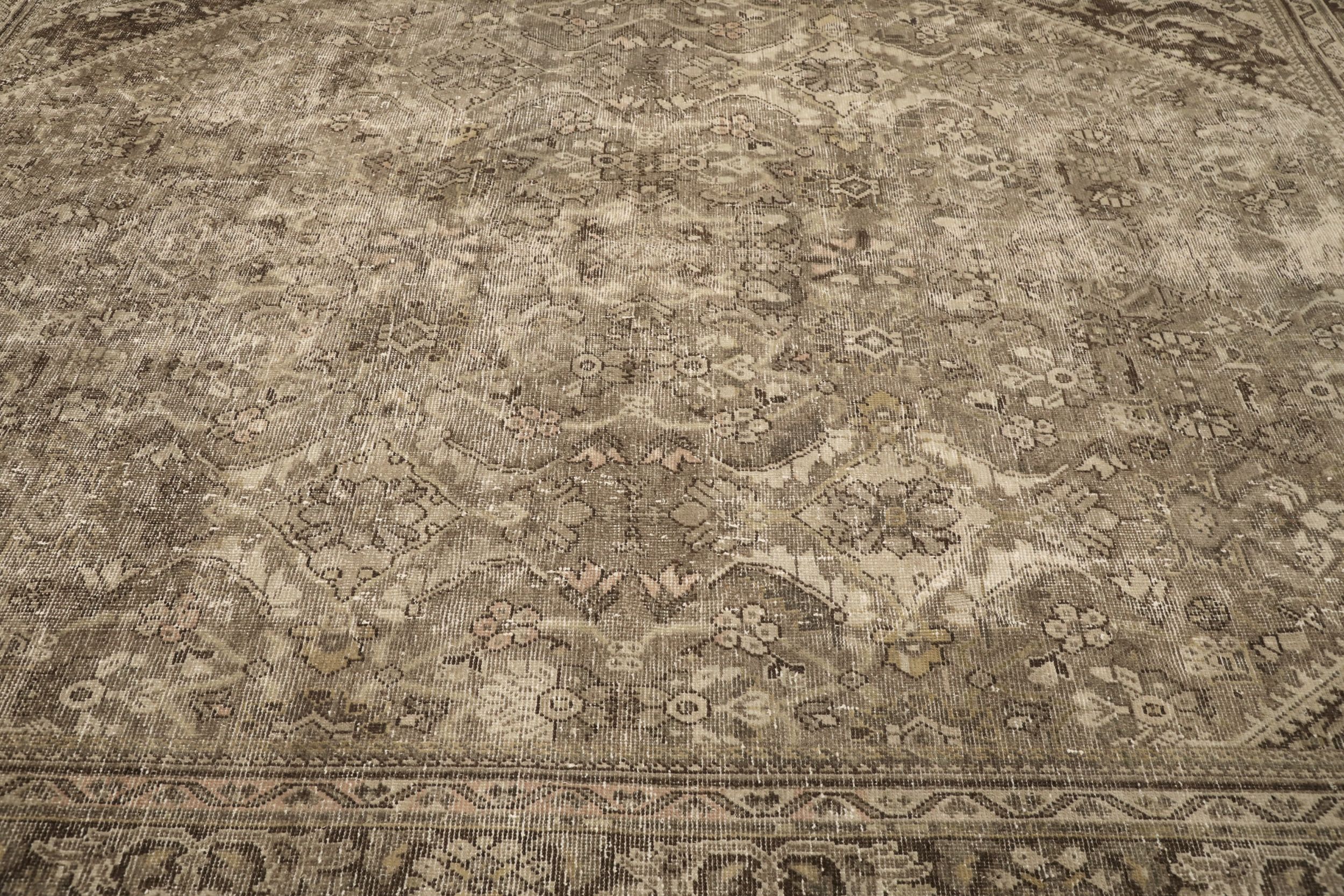 Thumbnail 4 for Antique Persian Mahal Traditional Rug 94555