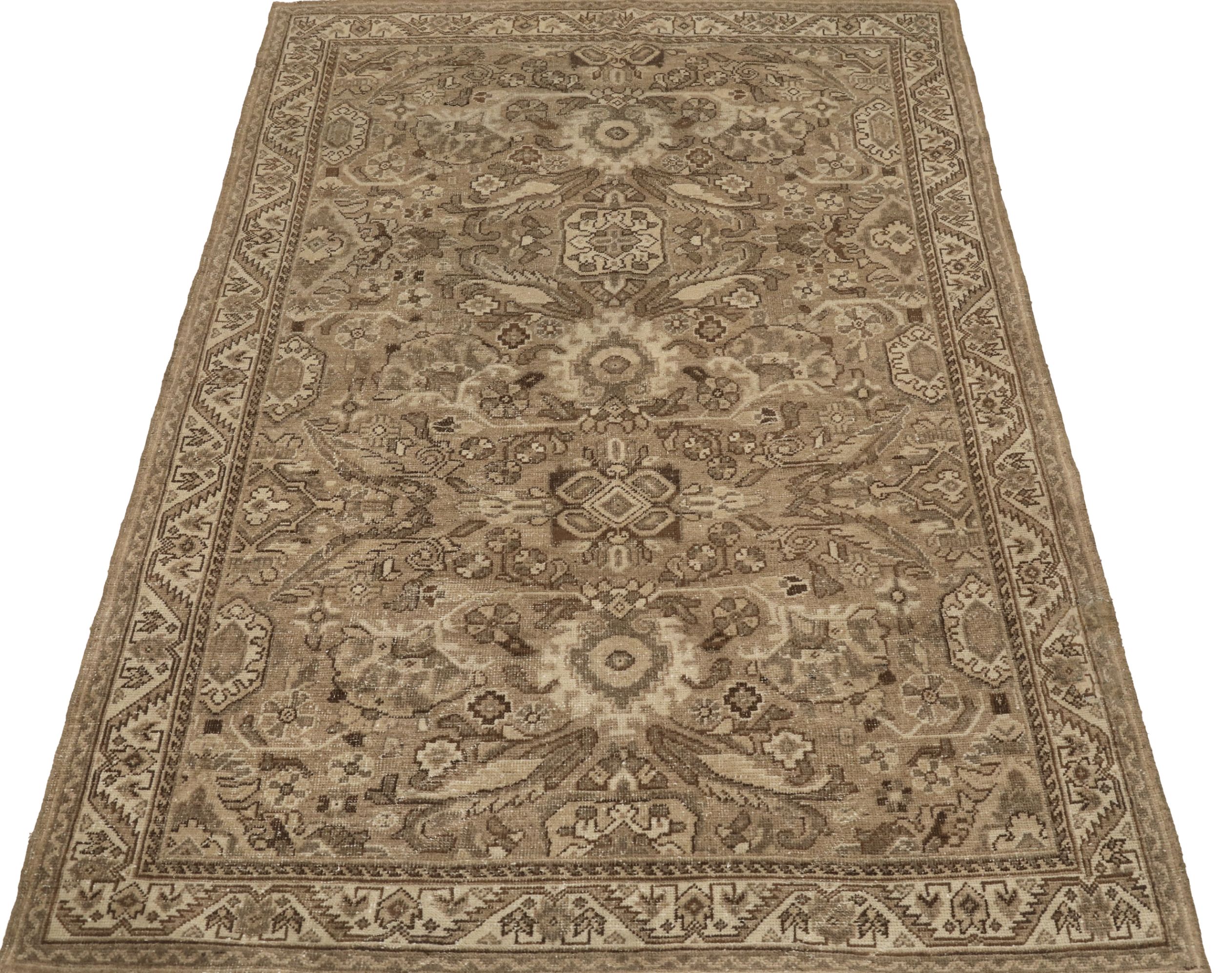 Thumbnail 8 for Antique Persian Mahal Traditional Rug 94558