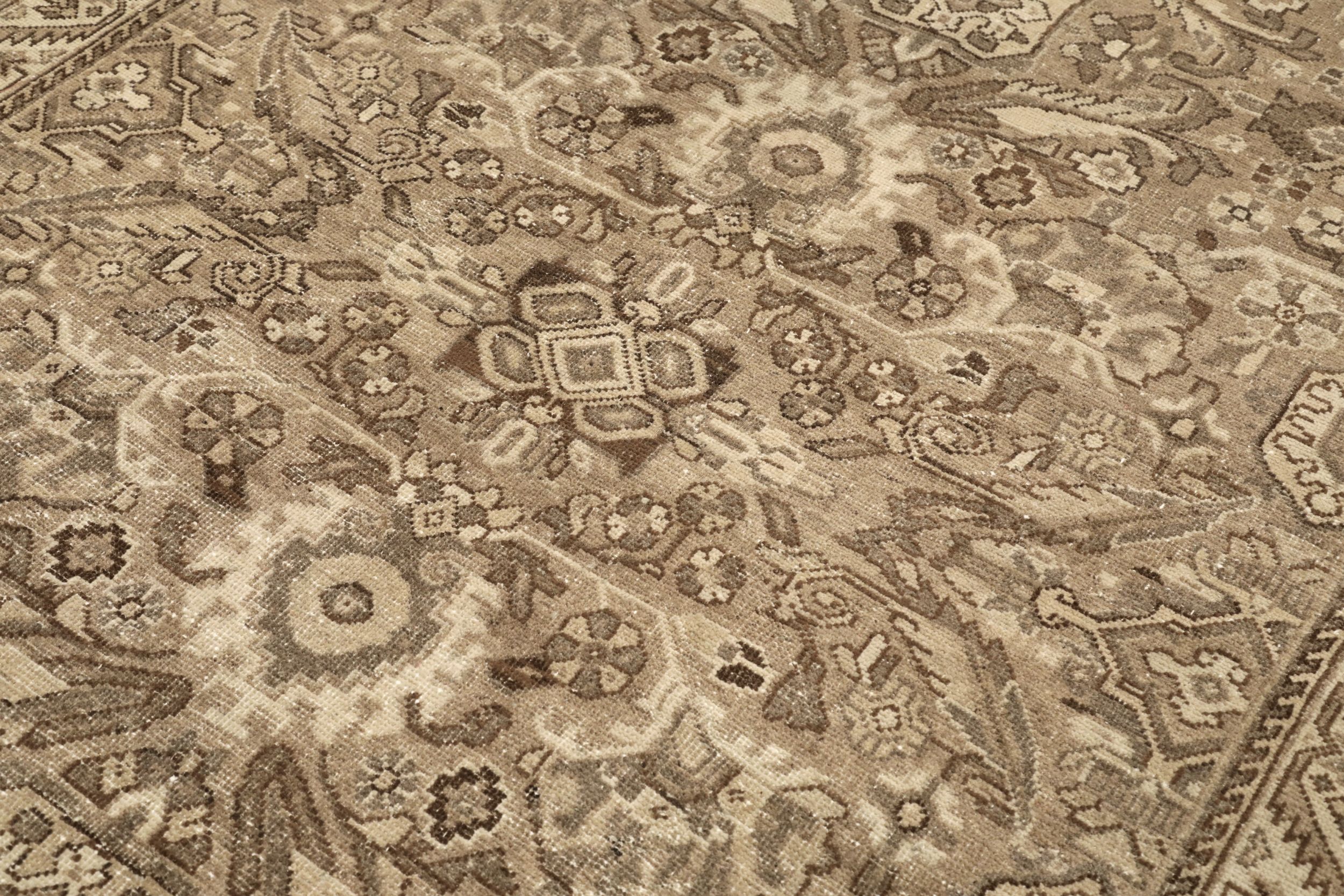 Thumbnail 6 for Antique Persian Mahal Traditional Rug 94558