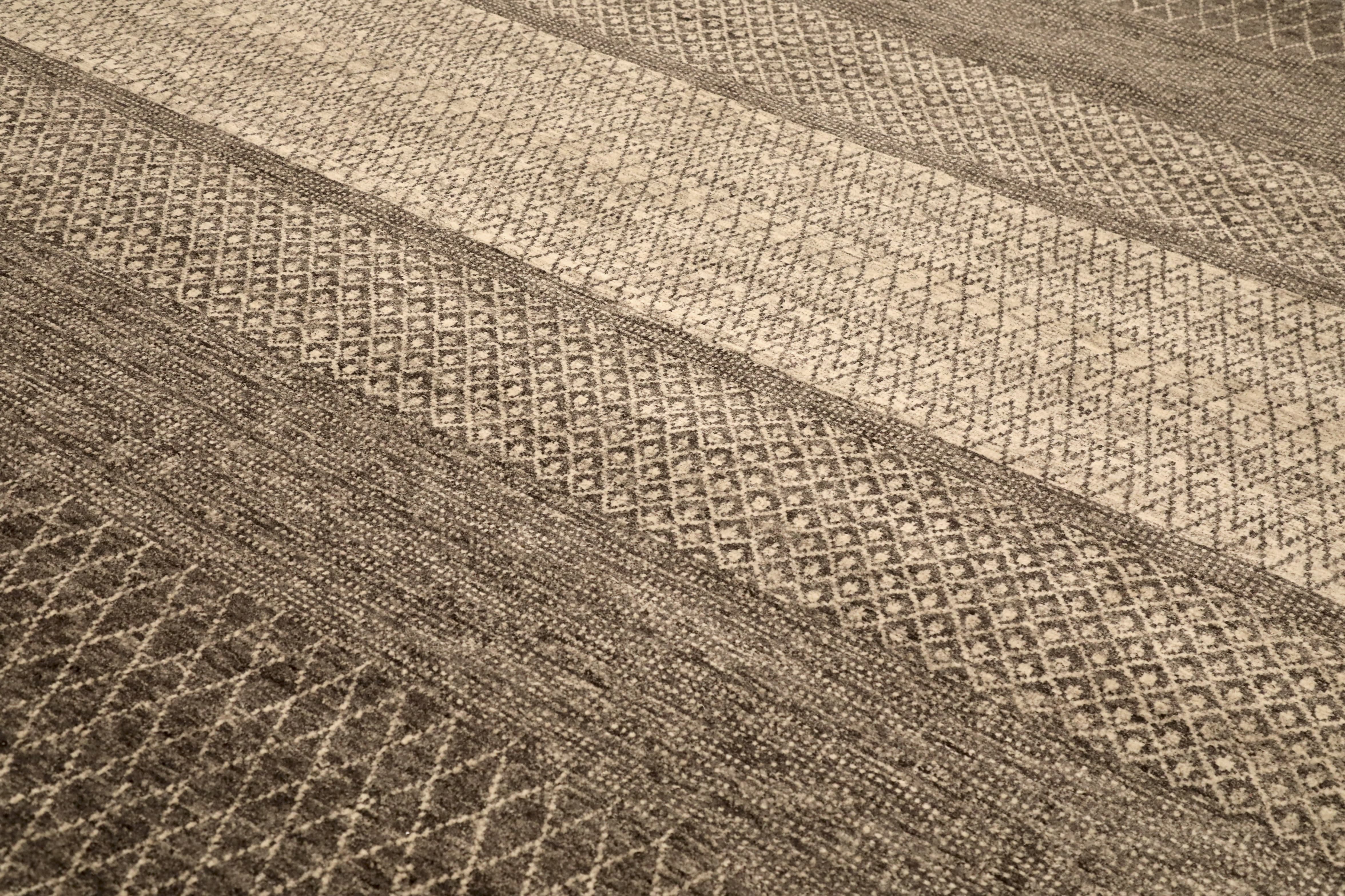 Thumbnail 4 for India Moroccan Modern / Contemporary Rug 96548