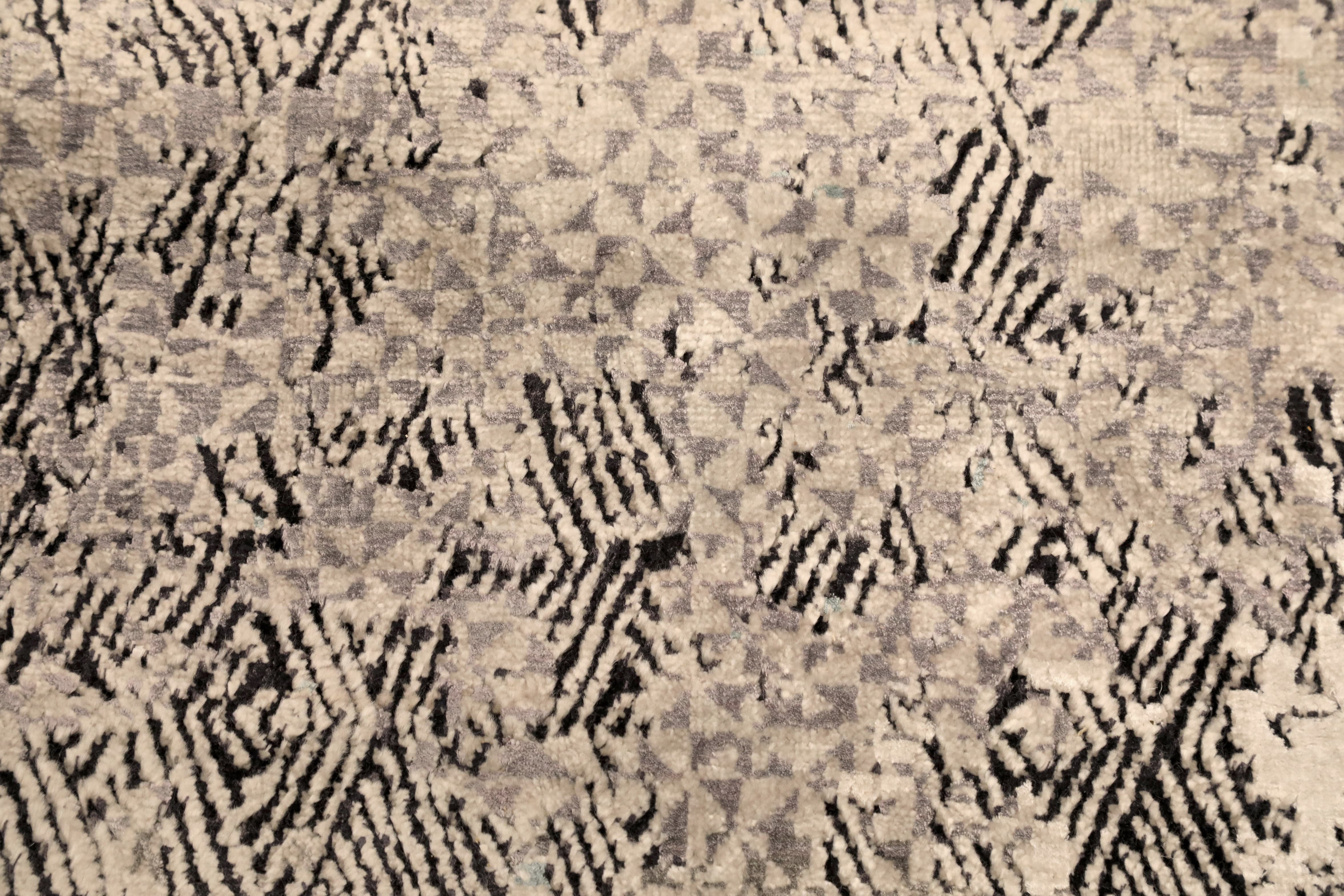 Thumbnail 6 for India Modern / Contemporary Rug 96557