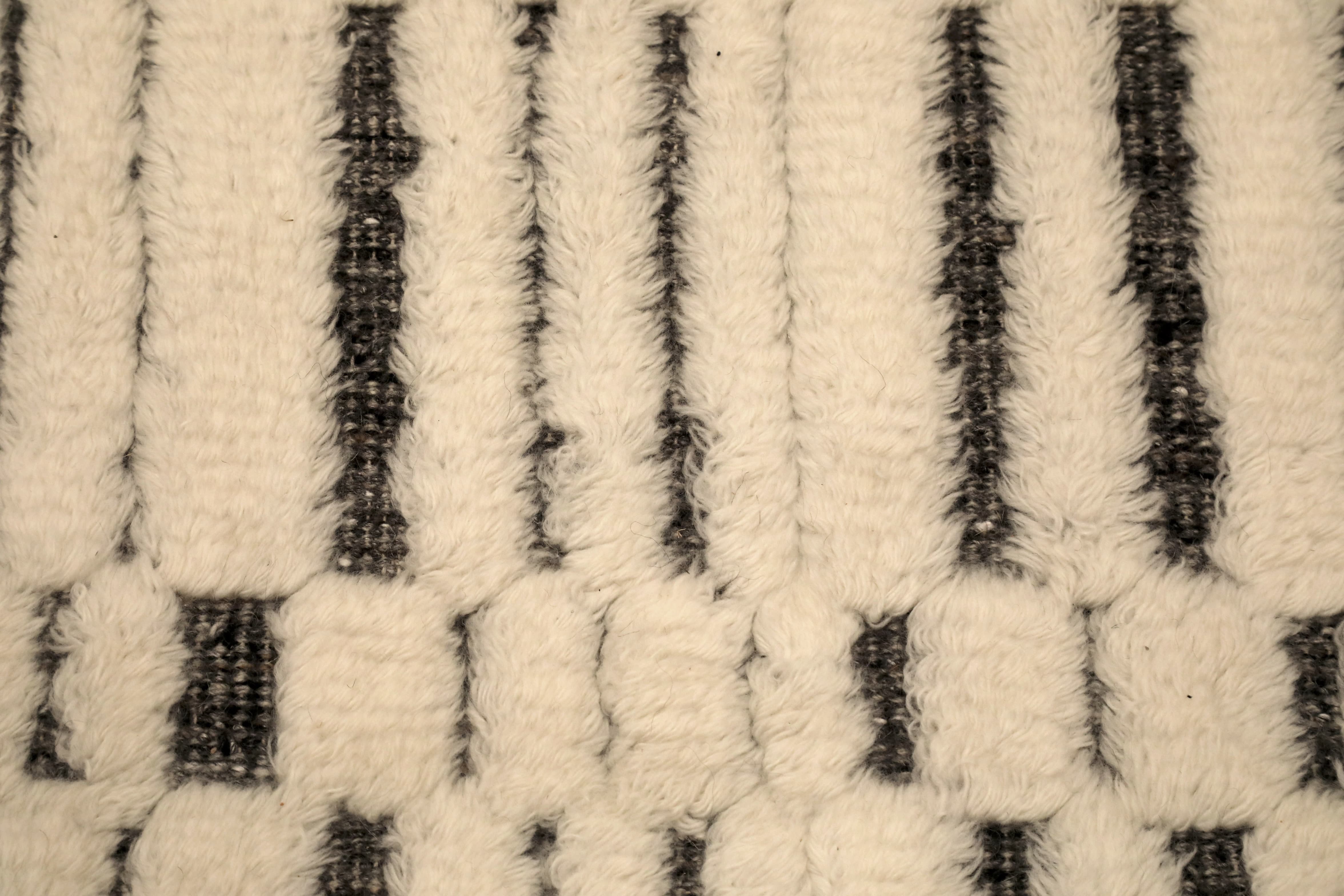 Thumbnail 7 for India Moroccan Modern / Contemporary Rug 96561