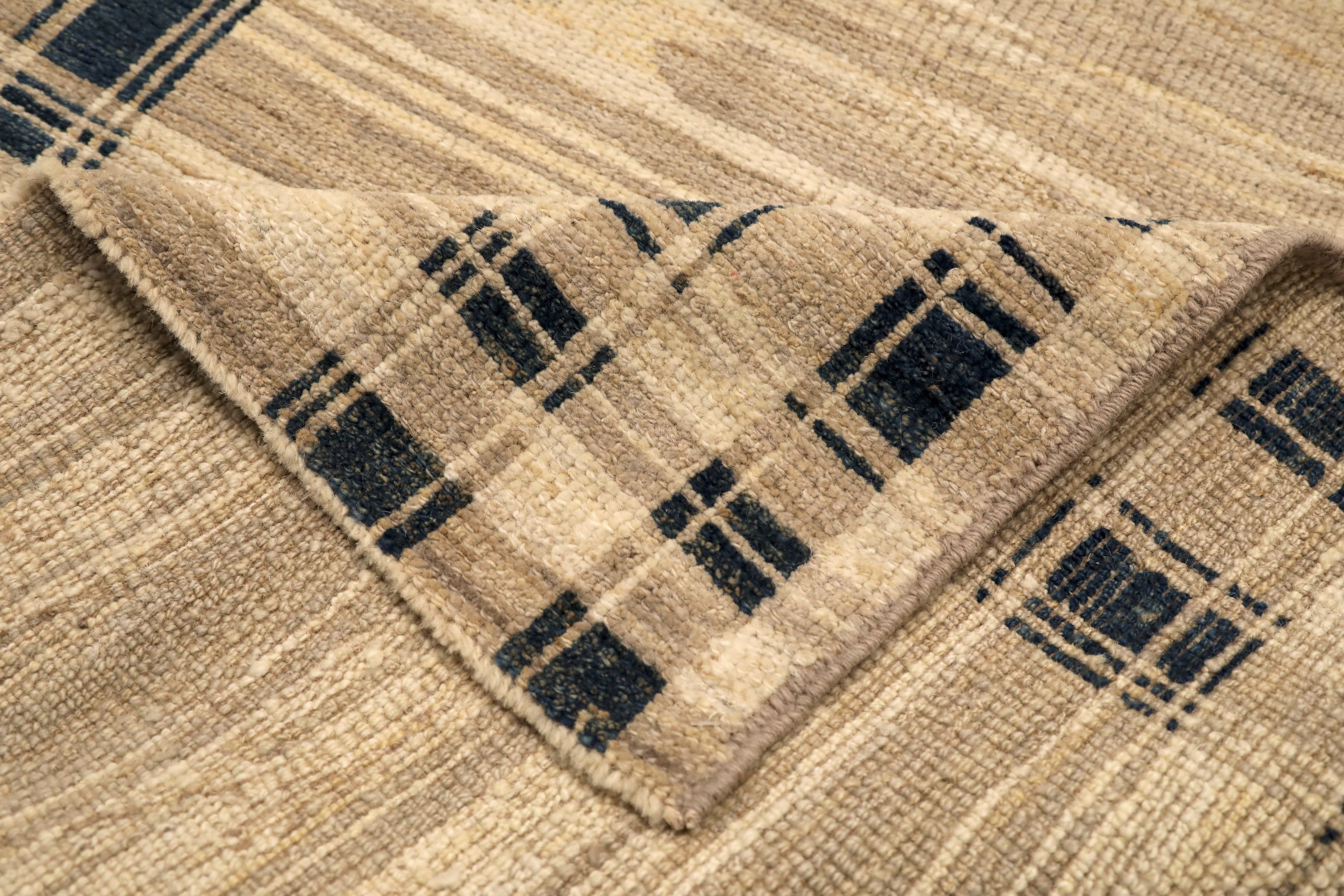 Thumbnail 7 for Persian Oushak Transitional Rug 69169