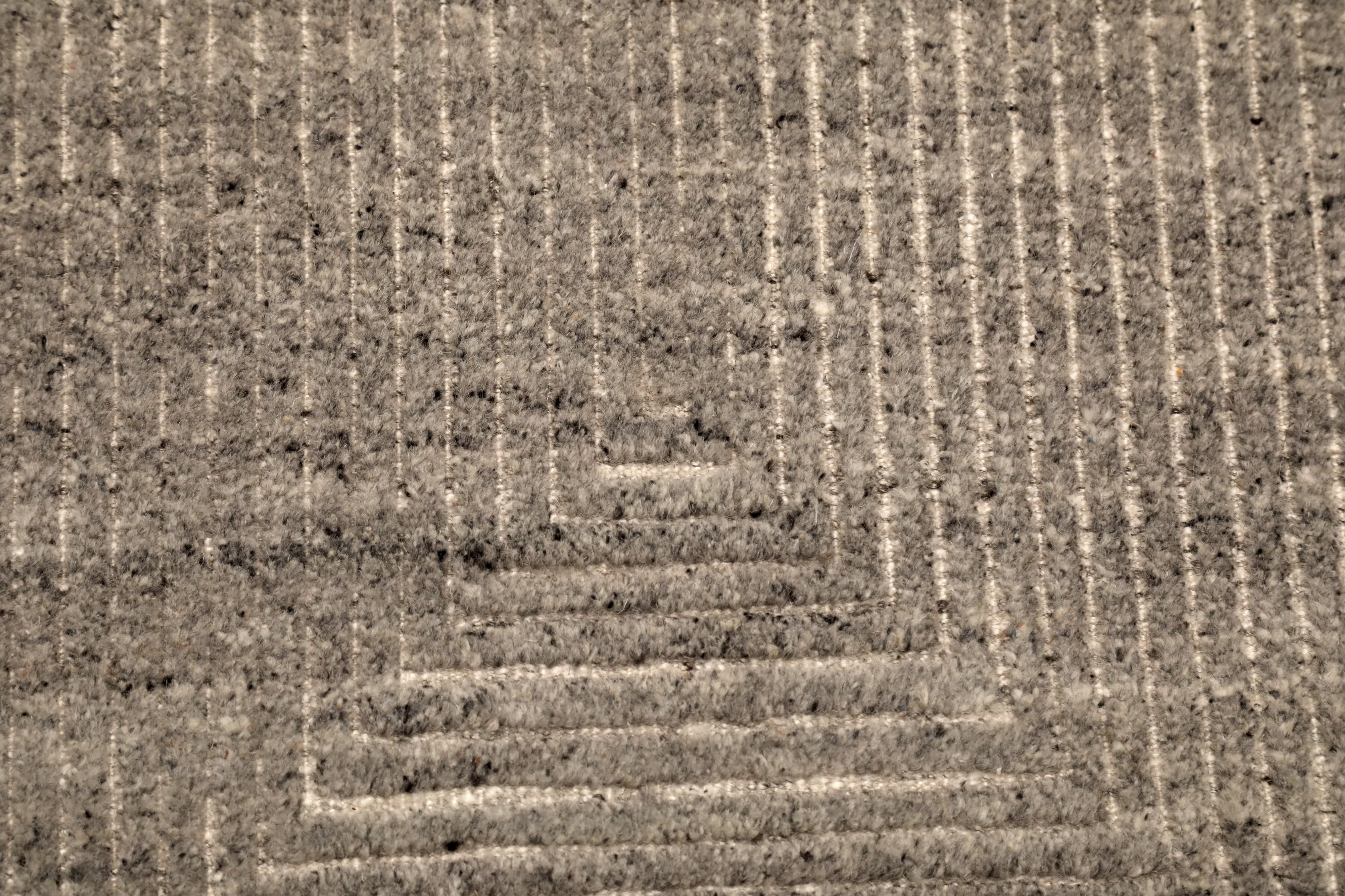 Thumbnail 6 for India Modern / Contemporary Rug 96565