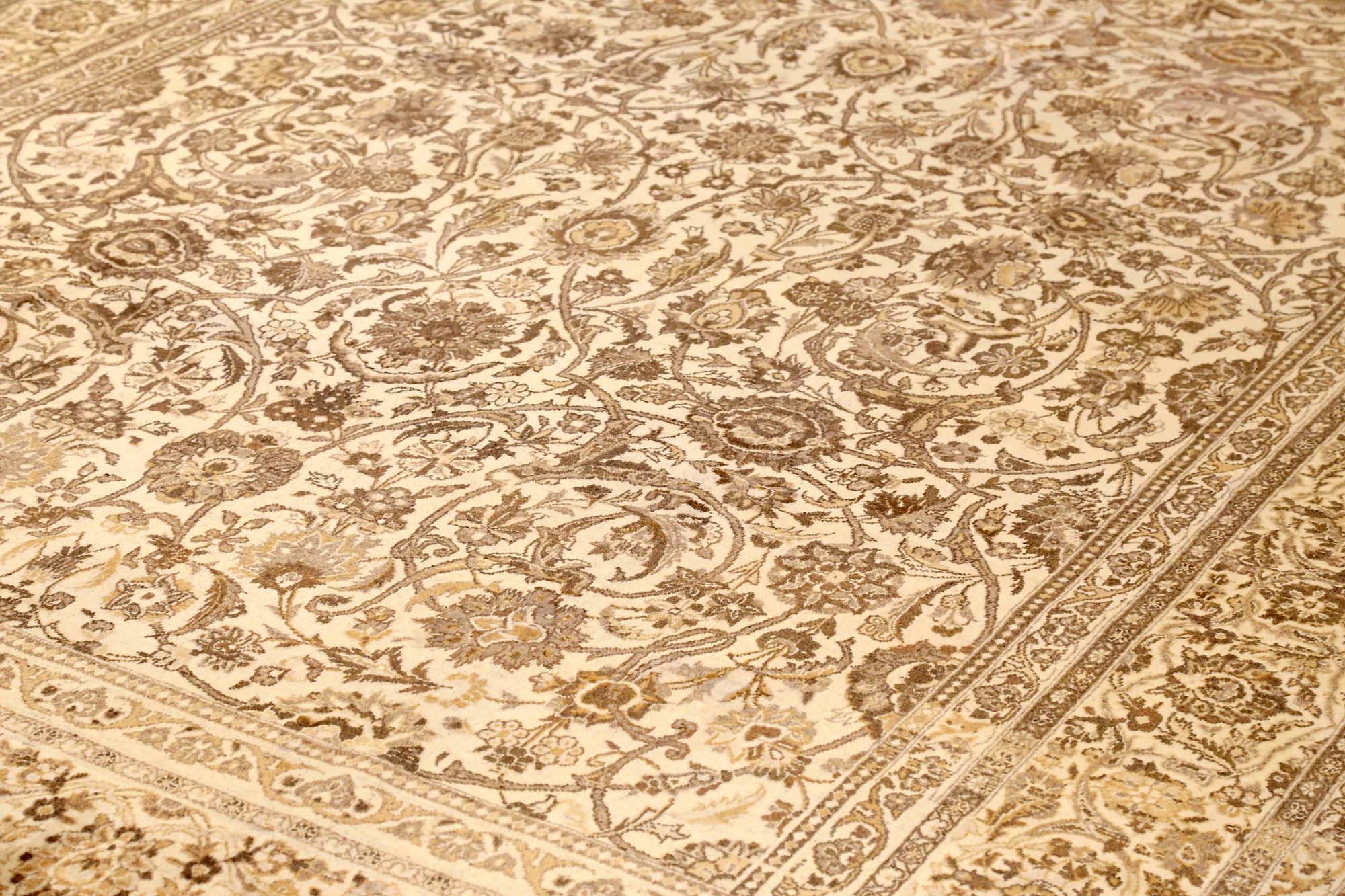 Thumbnail 7 for Antique Persian Tabriz Traditional Rug 10455