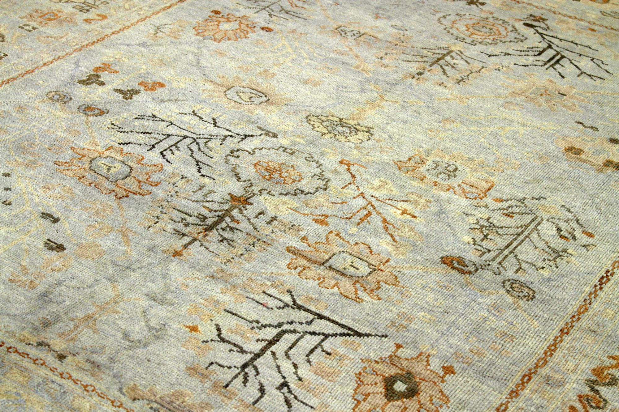 Thumbnail 3 for Persian Oushak Transitional Rug 88096