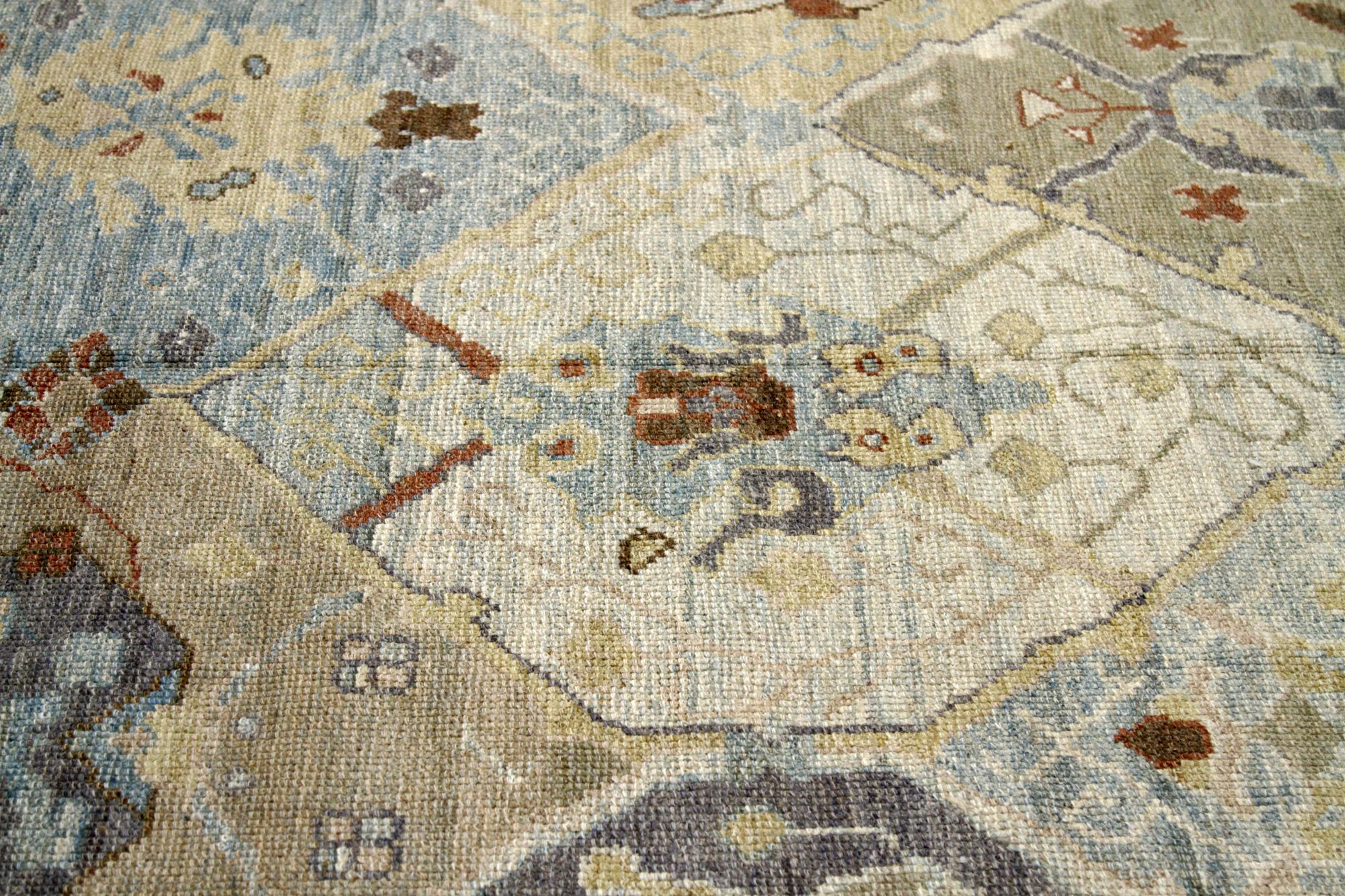 Thumbnail 4 for Persian Oushak Transitional Rug 88146