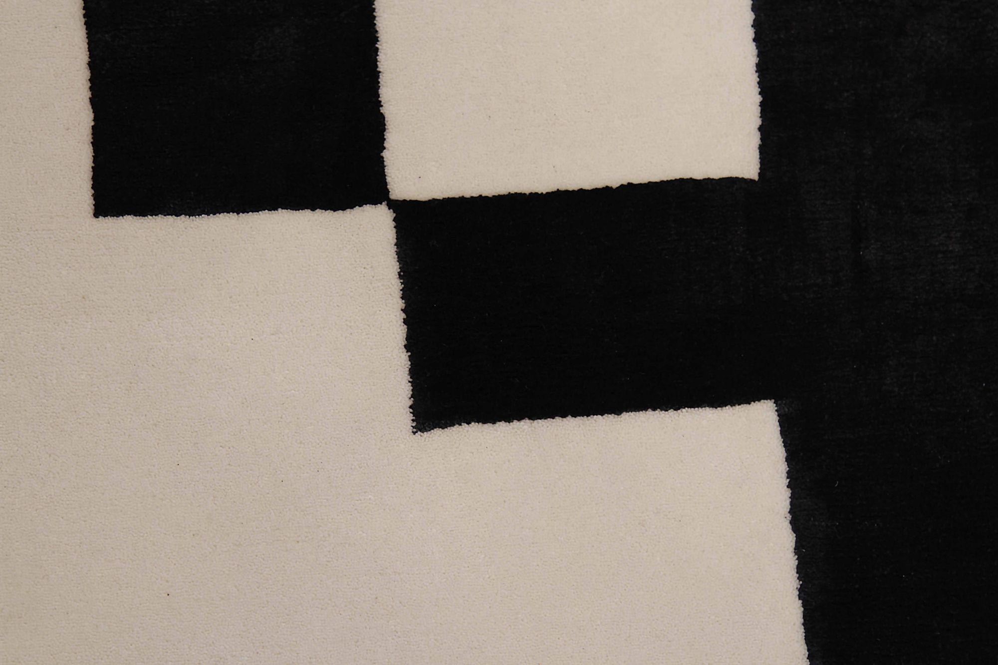 Thumbnail 2 for India Modern / Contemporary Rug 91723