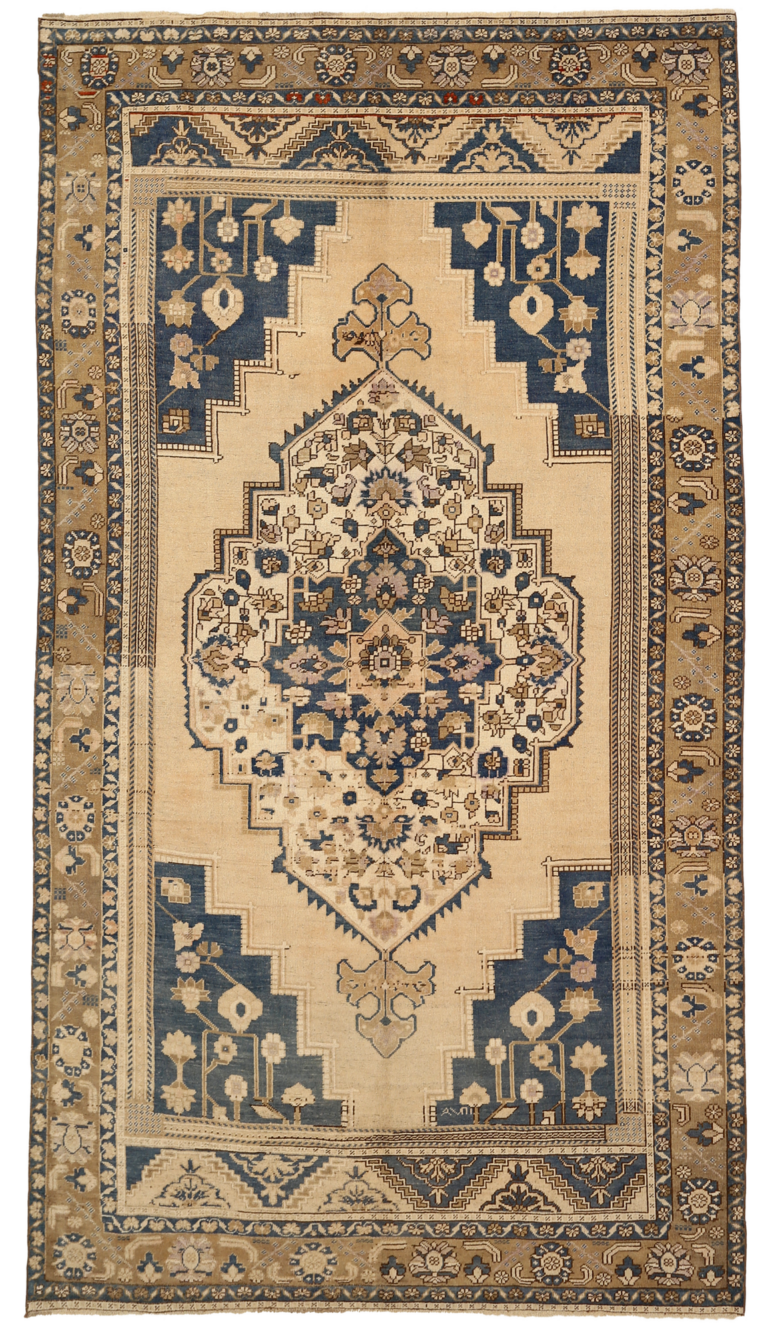 Thumbnail 4 for Antique Turkey Traditional Rug 92842