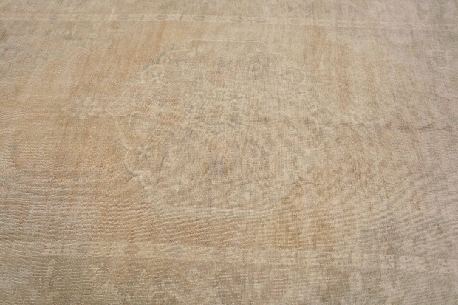 Thumbnail 9 for Antique Turkey Traditional Rug 93031