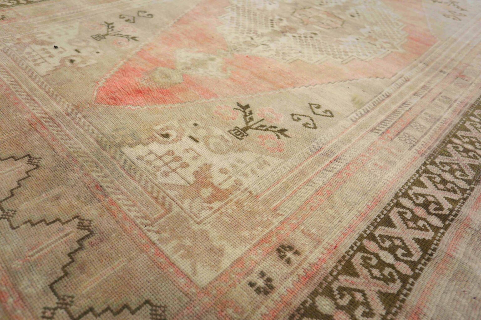 Thumbnail 12 for Antique Turkey Traditional Rug 93055