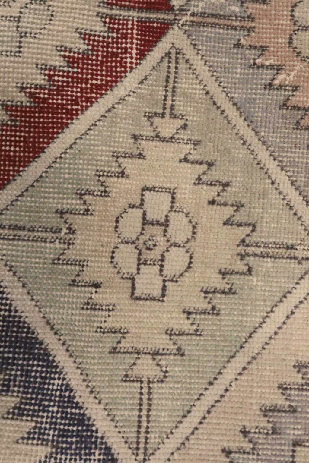 Thumbnail 15 for Antique Turkey Traditional Rug 93058