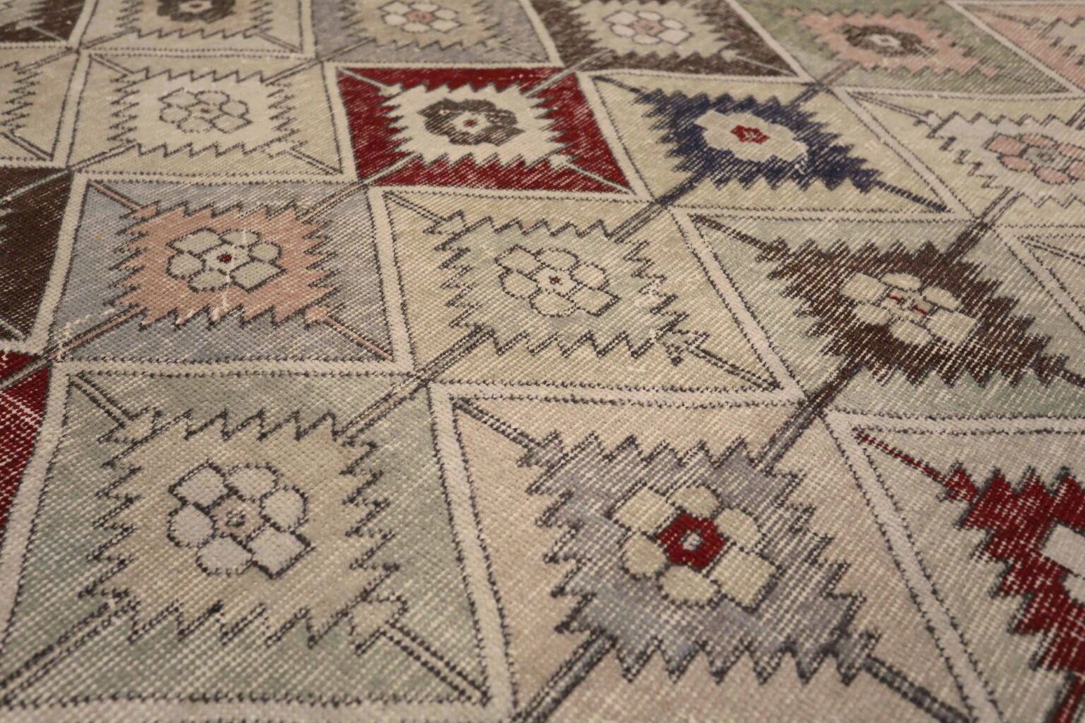 Thumbnail 14 for Antique Turkey Traditional Rug 93058