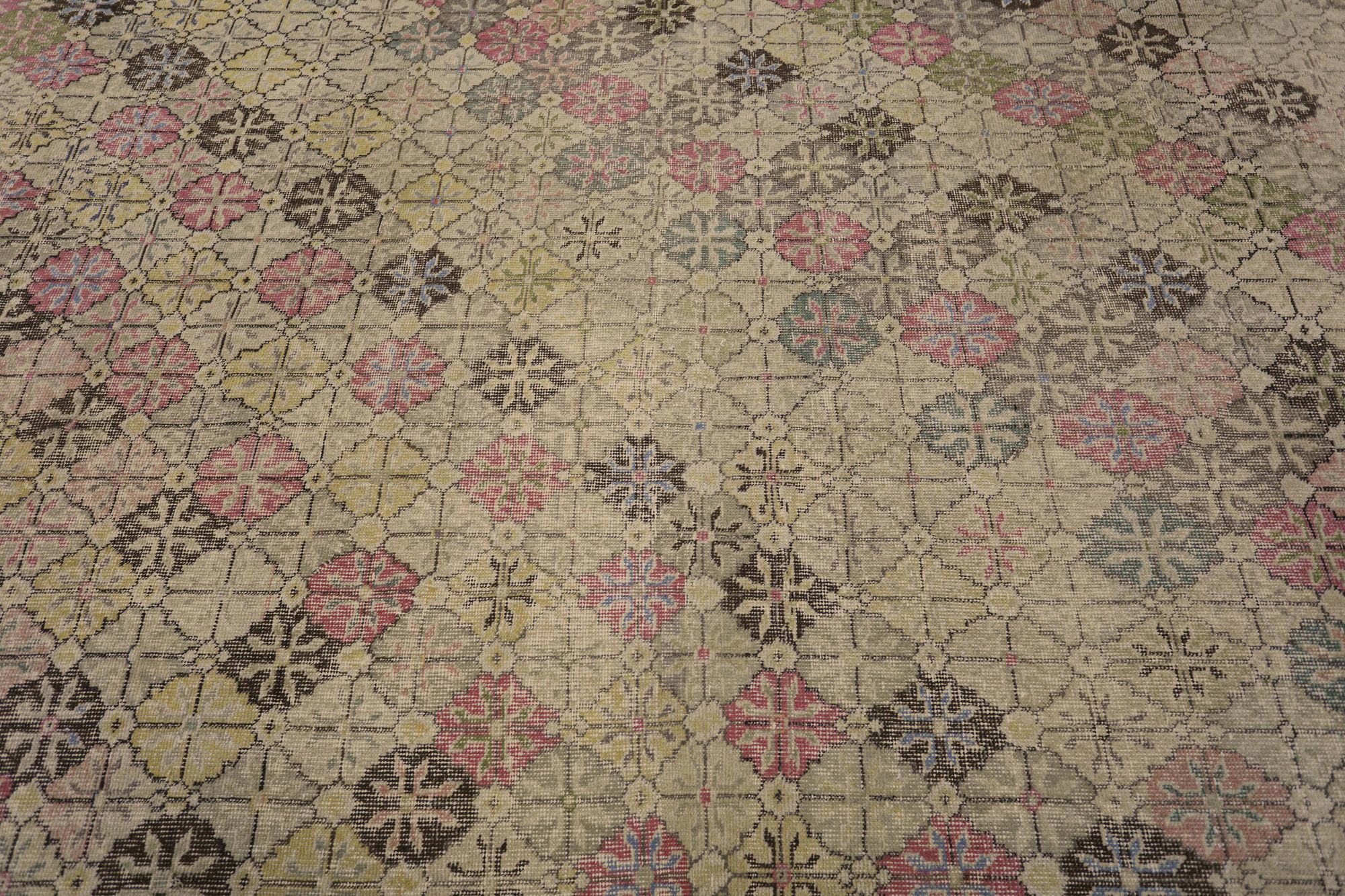 Thumbnail 2 for Antique Turkey Traditional Rug 93061