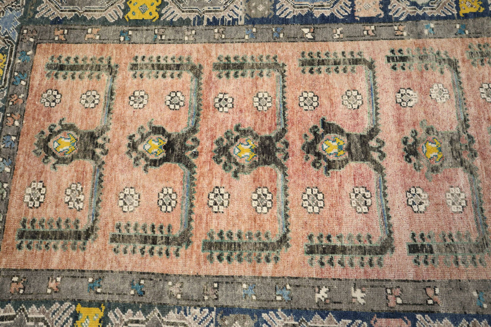 Thumbnail 2 for Antique Turkey Traditional Rug 93165
