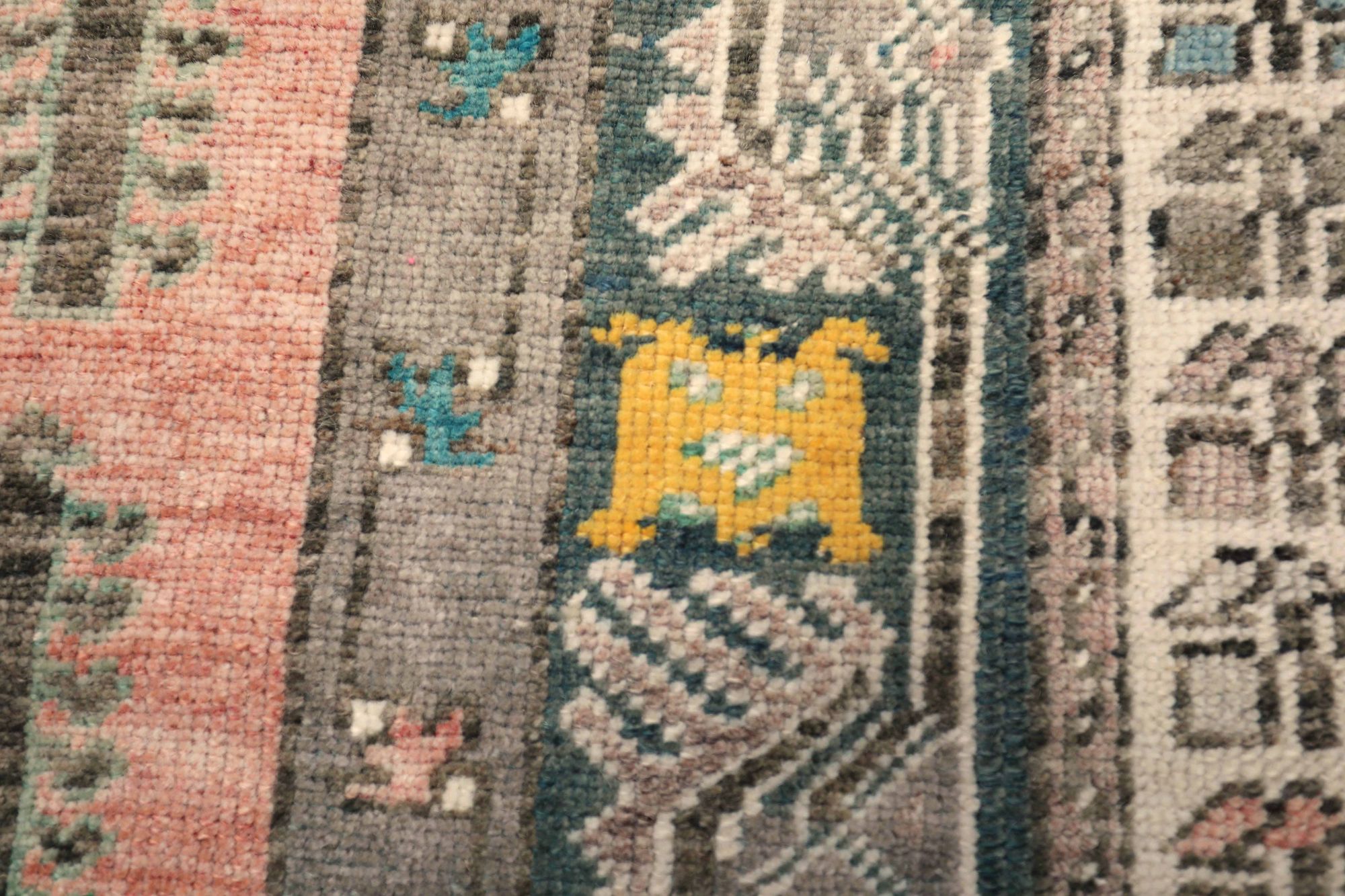 Thumbnail 10 for Antique Turkey Traditional Rug 93165