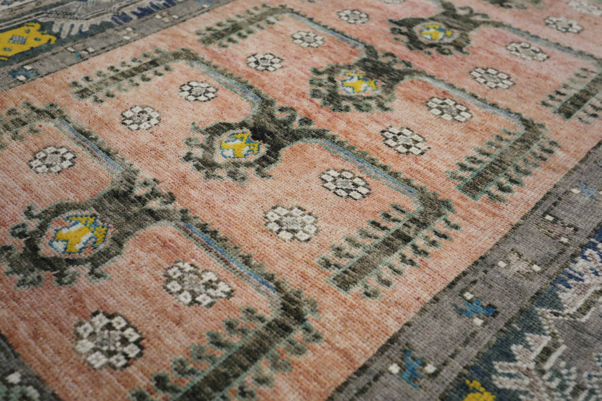 Thumbnail 8 for Antique Turkey Traditional Rug 93165