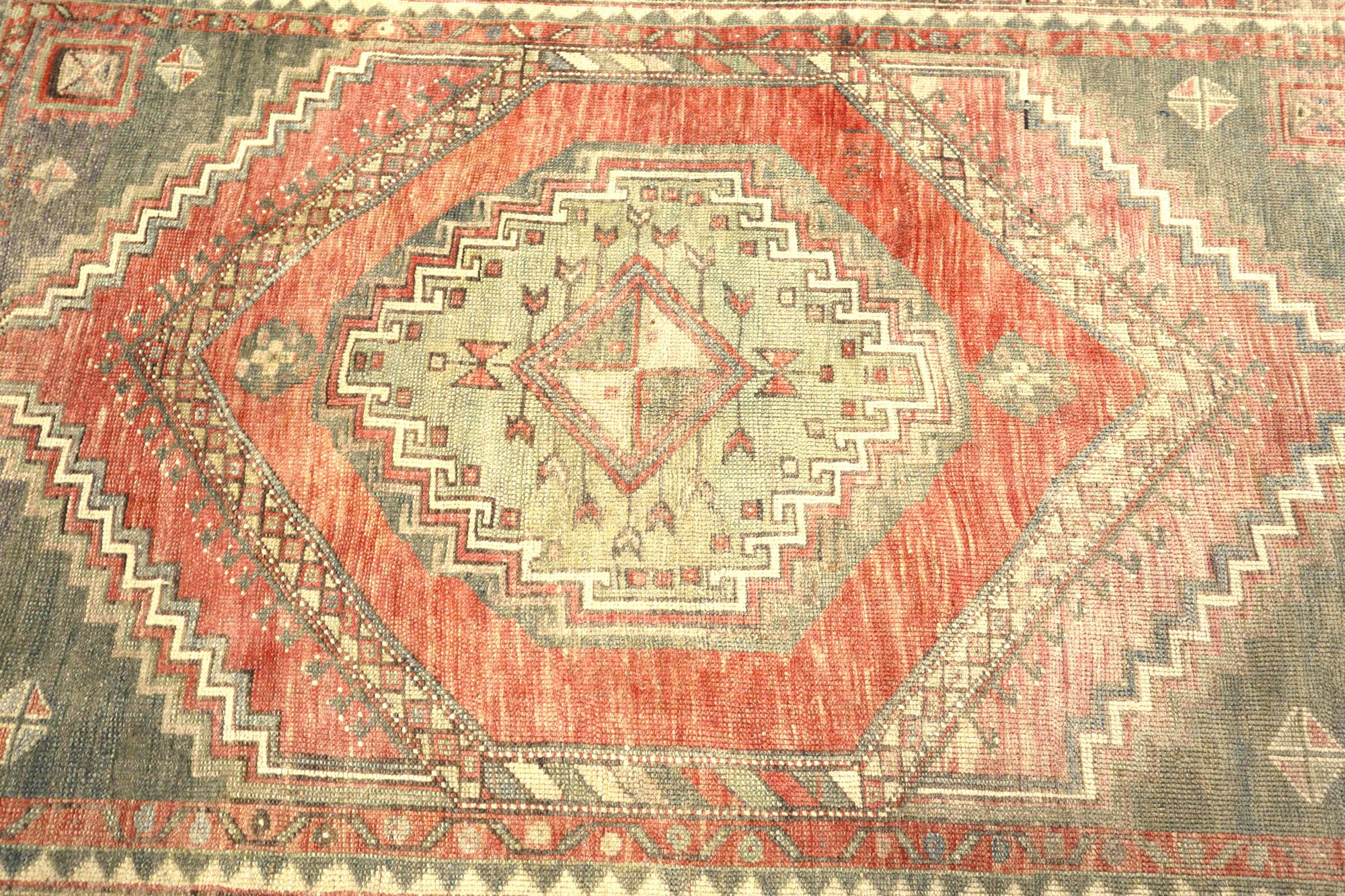 Thumbnail 2 for Antique Turkey Traditional Rug 93181