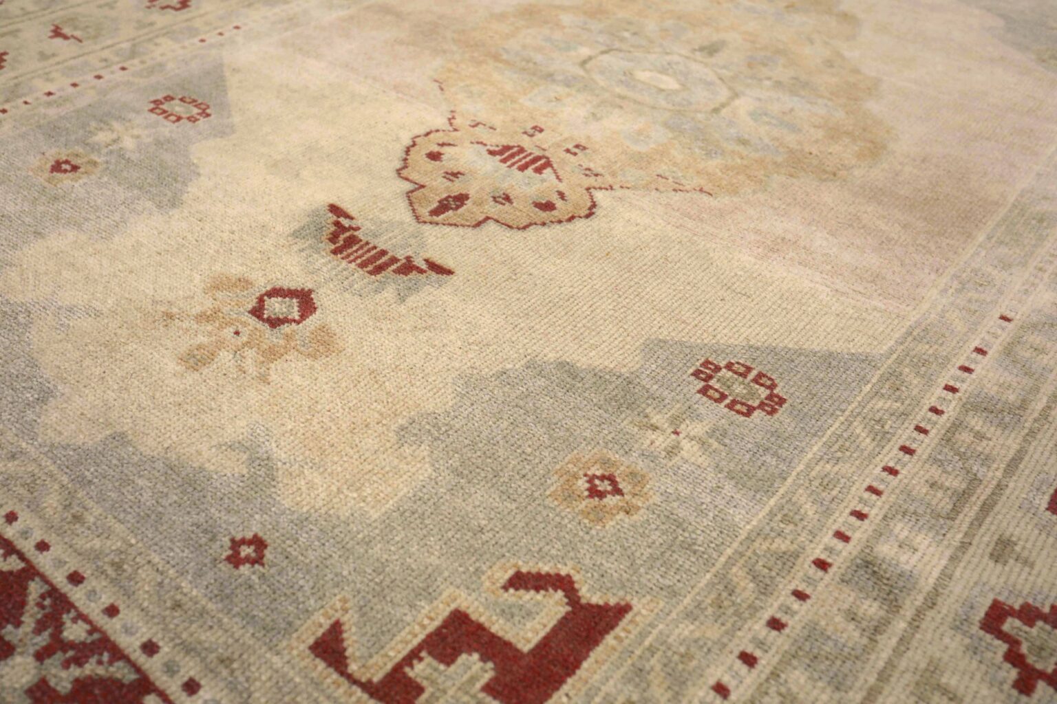Thumbnail 14 for Antique Turkey Traditional Rug 93184