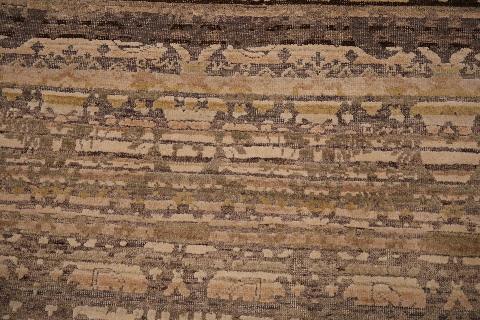 Thumbnail 4 for India Modern / Contemporary Rug 93409