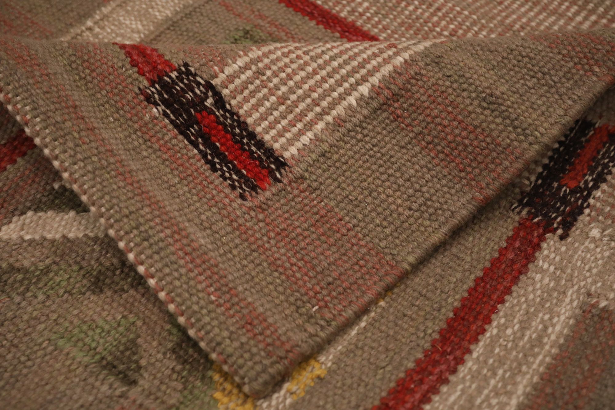 Thumbnail 6 for India Scandinavia Modern / Contemporary Rug 93412