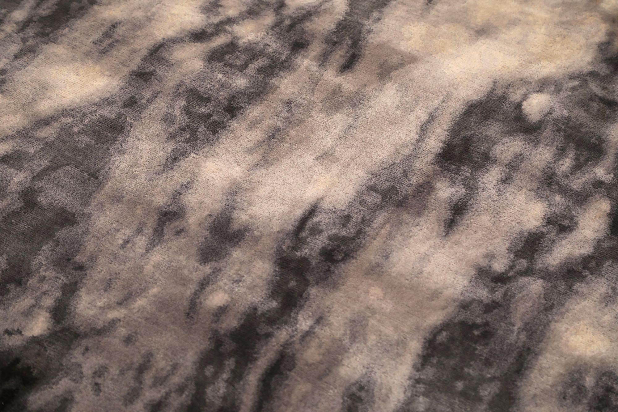 Thumbnail 6 for India Modern / Contemporary Rug 96635