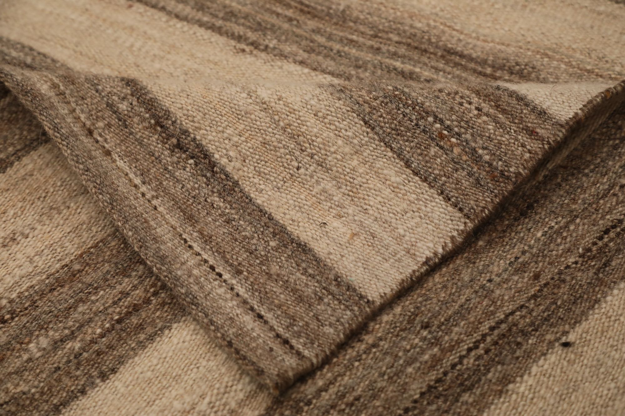 Thumbnail 7 for India Modern / Contemporary Rug 96641