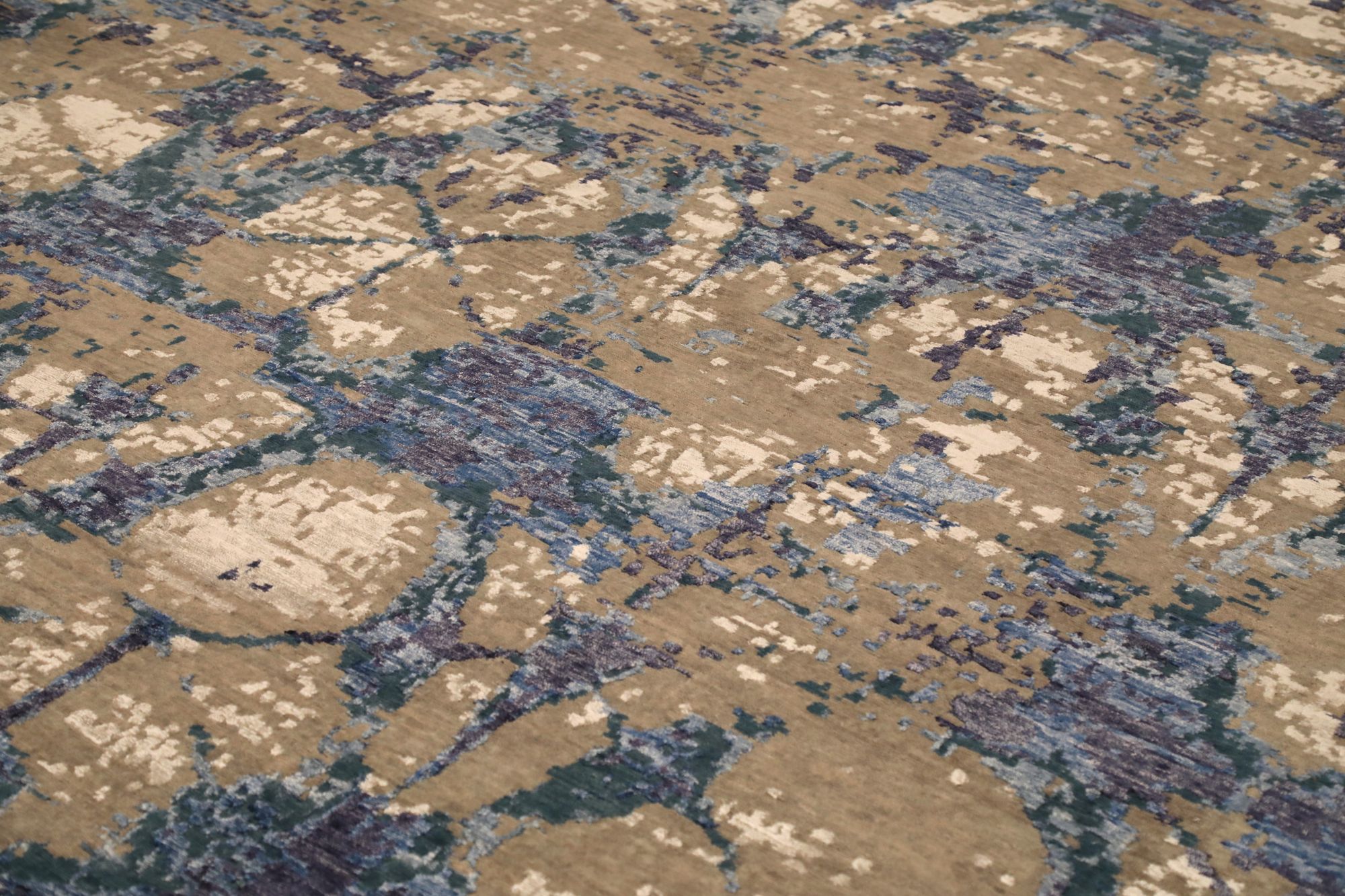 Thumbnail 4 for India Modern / Contemporary Rug 97330