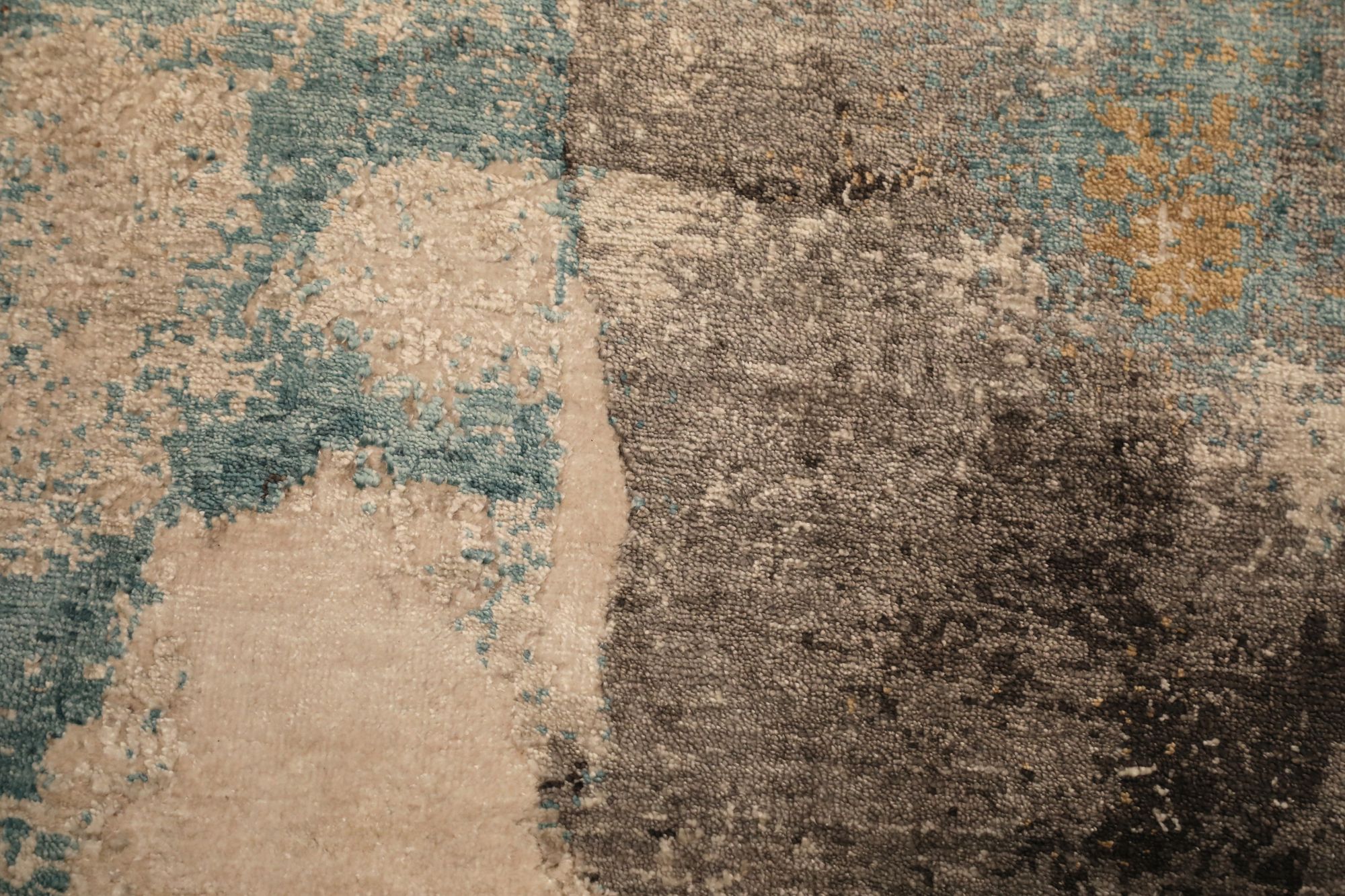 Thumbnail 5 for India Modern / Contemporary Rug 97334