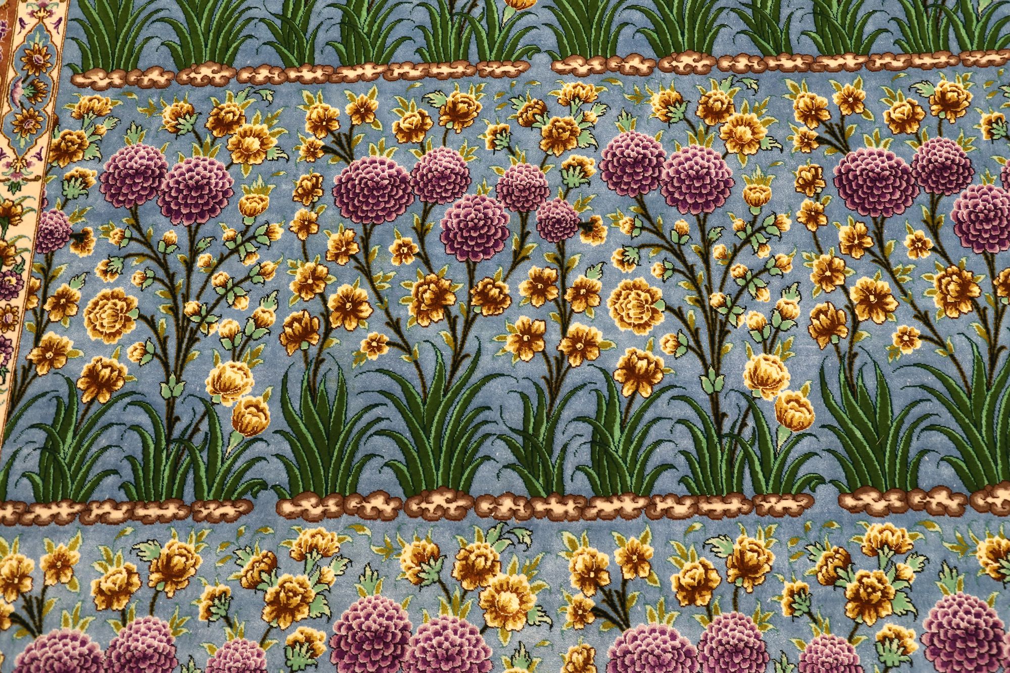 Thumbnail 4 for Persian Tabriz Traditional Rug 98035