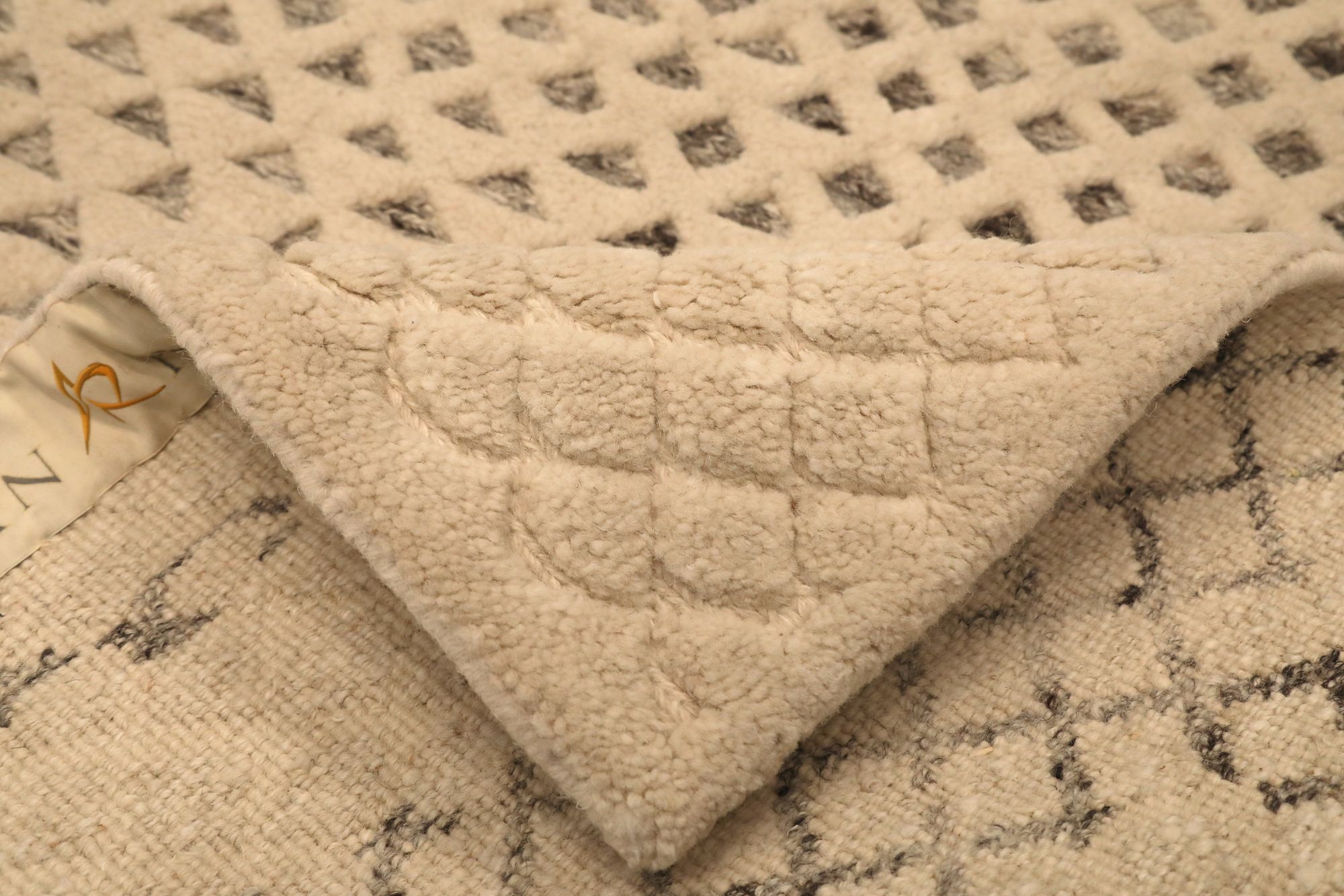 Thumbnail 5 for India Modern / Contemporary Rug 98036