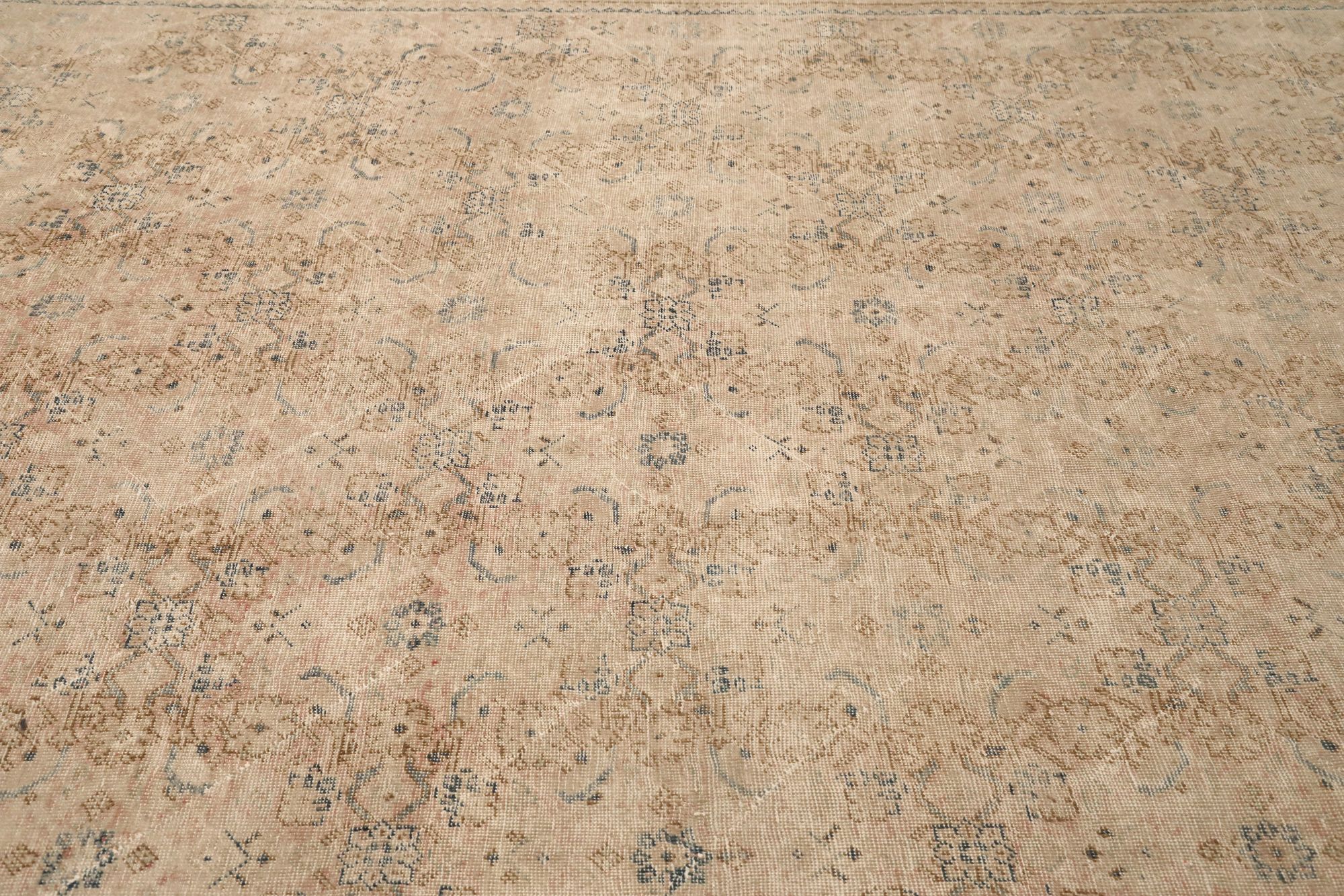 Thumbnail 2 for Persian Mahal Tribal Rug 98038