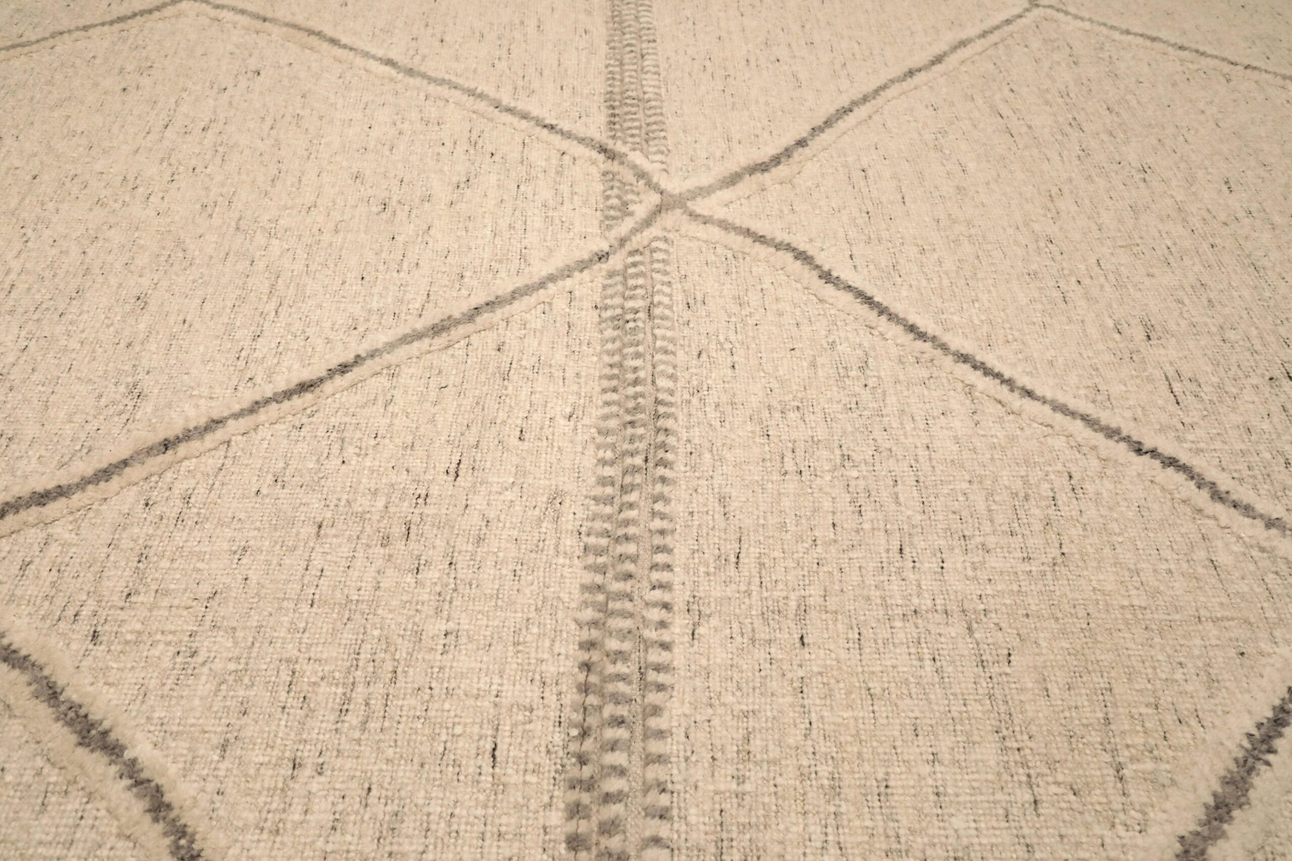 Thumbnail 7 for India Moroccan Modern / Contemporary Rug 96625