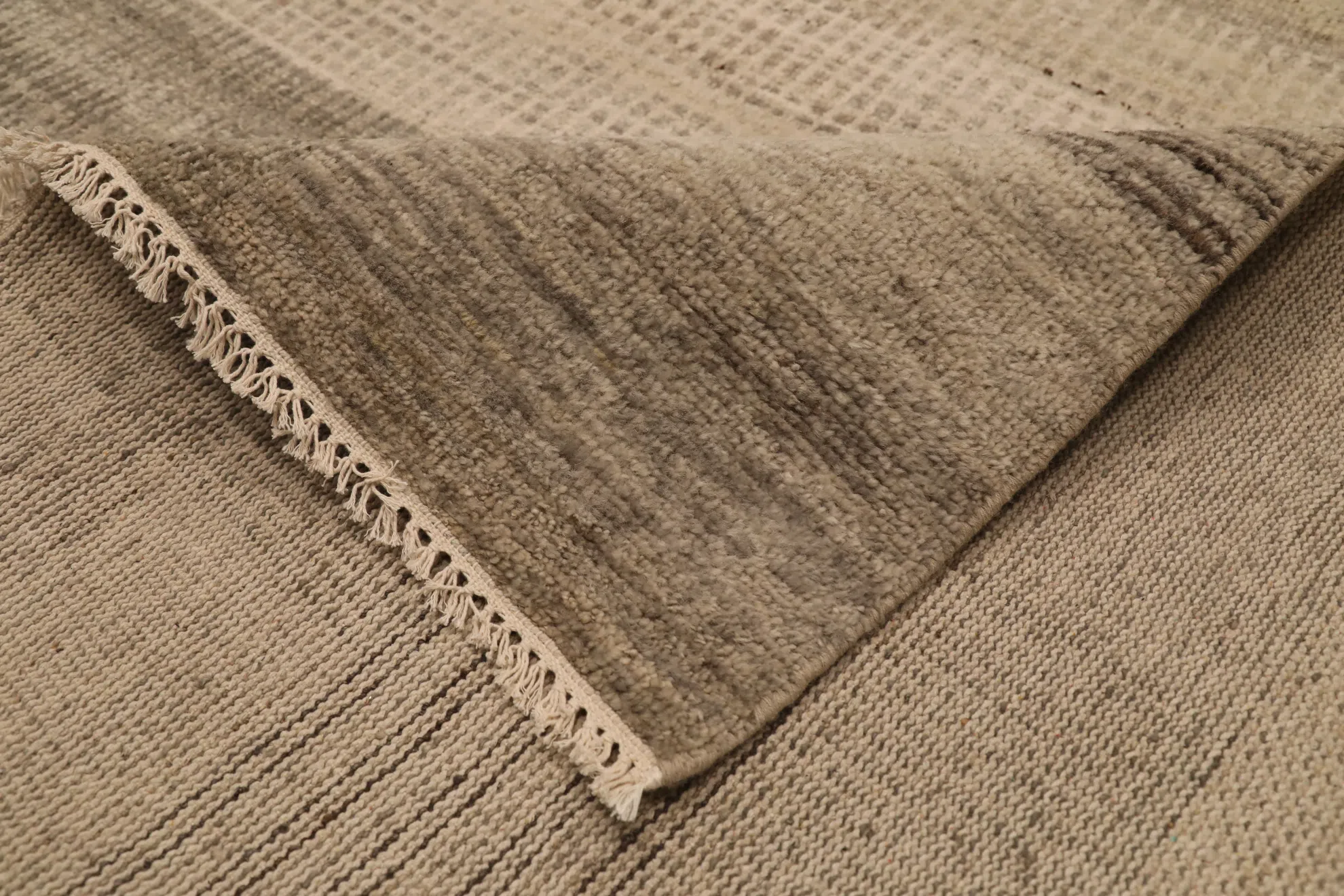 Thumbnail 4 for India Modern / Contemporary Rug 98059