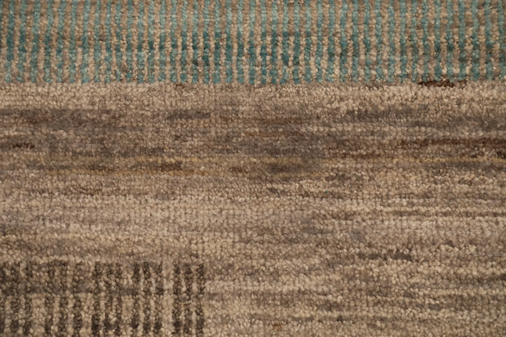 Thumbnail 6 for India Modern / Contemporary Rug 98060