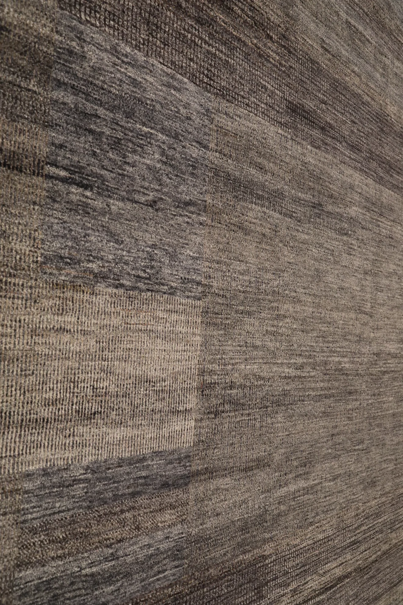 Thumbnail 3 for India Modern / Contemporary Rug 98063