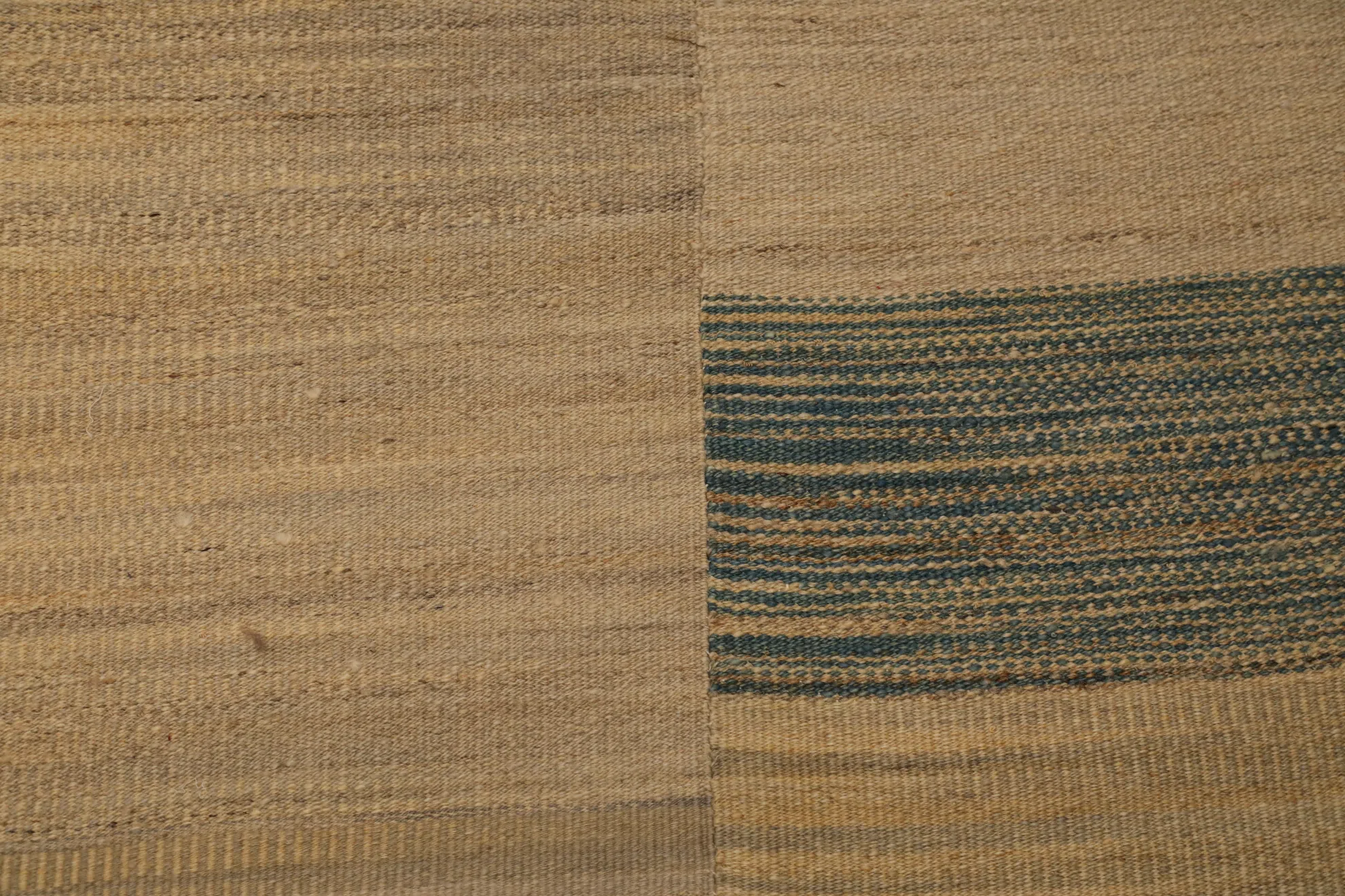 Thumbnail 3 for Persian Modern / Contemporary Rug 98407