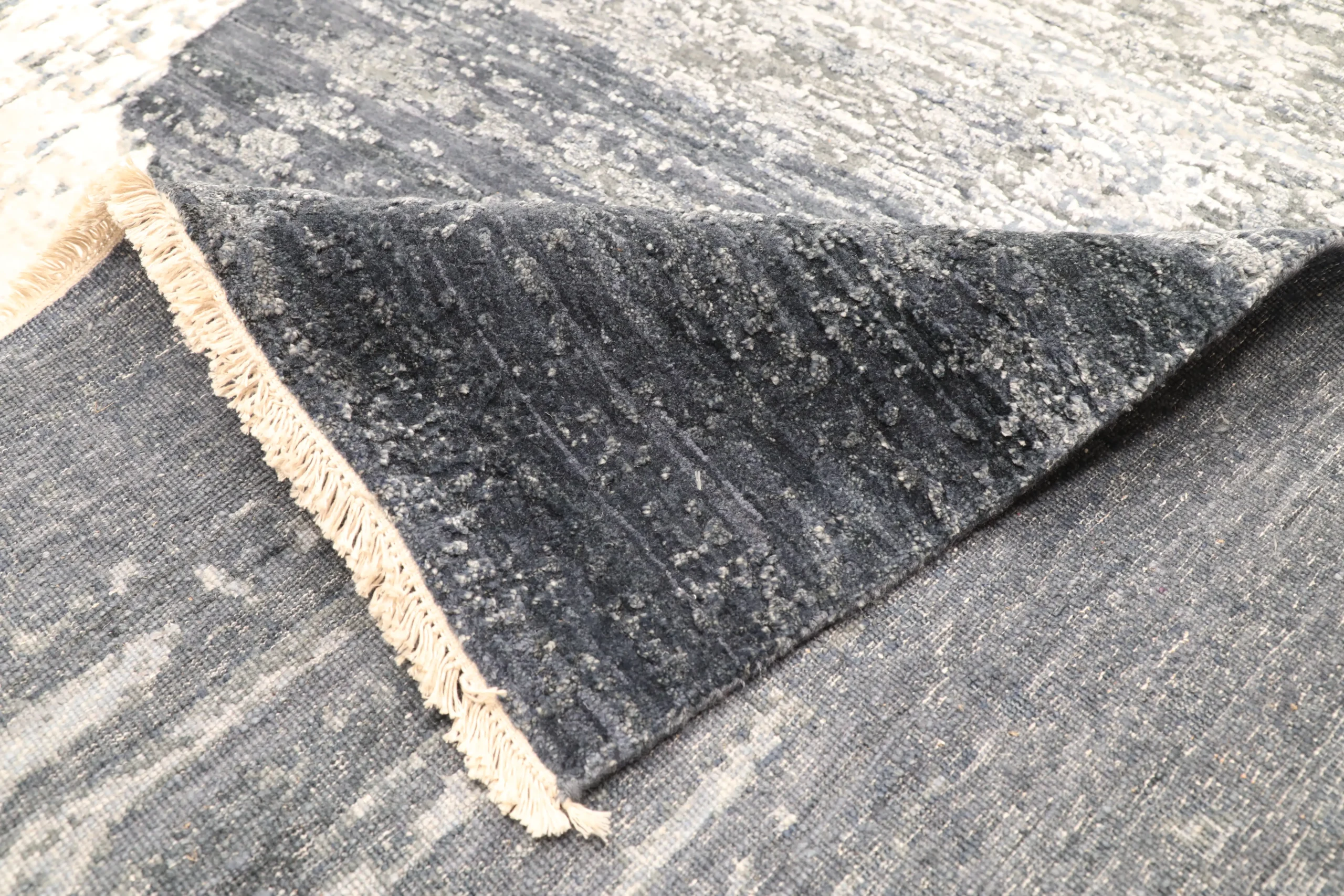 Thumbnail 7 for India Modern / Contemporary Rug 96621